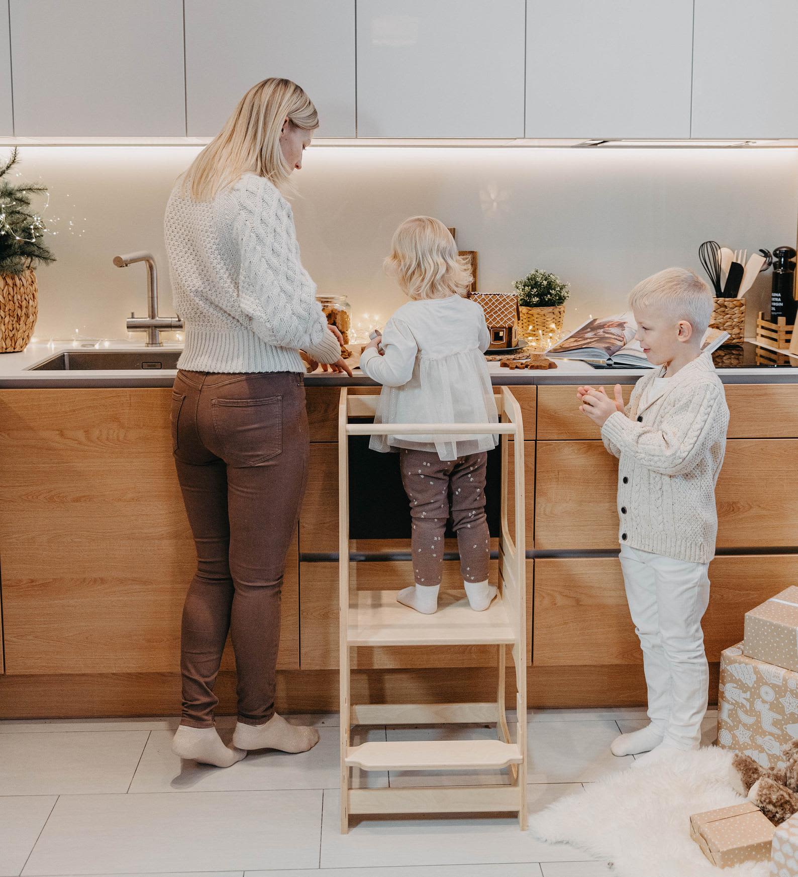 The 10 Best Kitchen Helper Stools For 2021 Safe Fun Kids Step Stools Kitchn