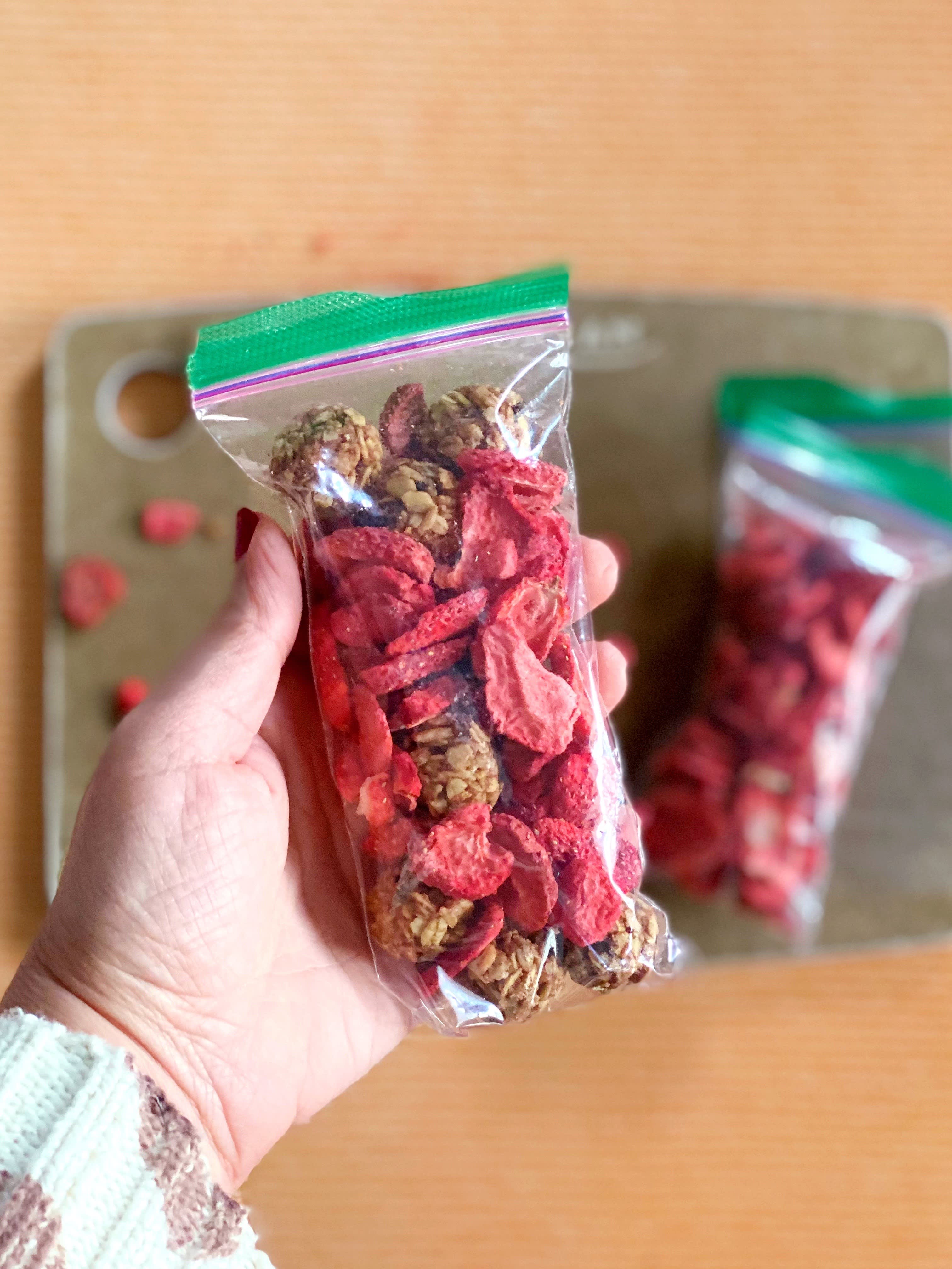 This Ziploc Bag Hack Makes a Supersized Baggie