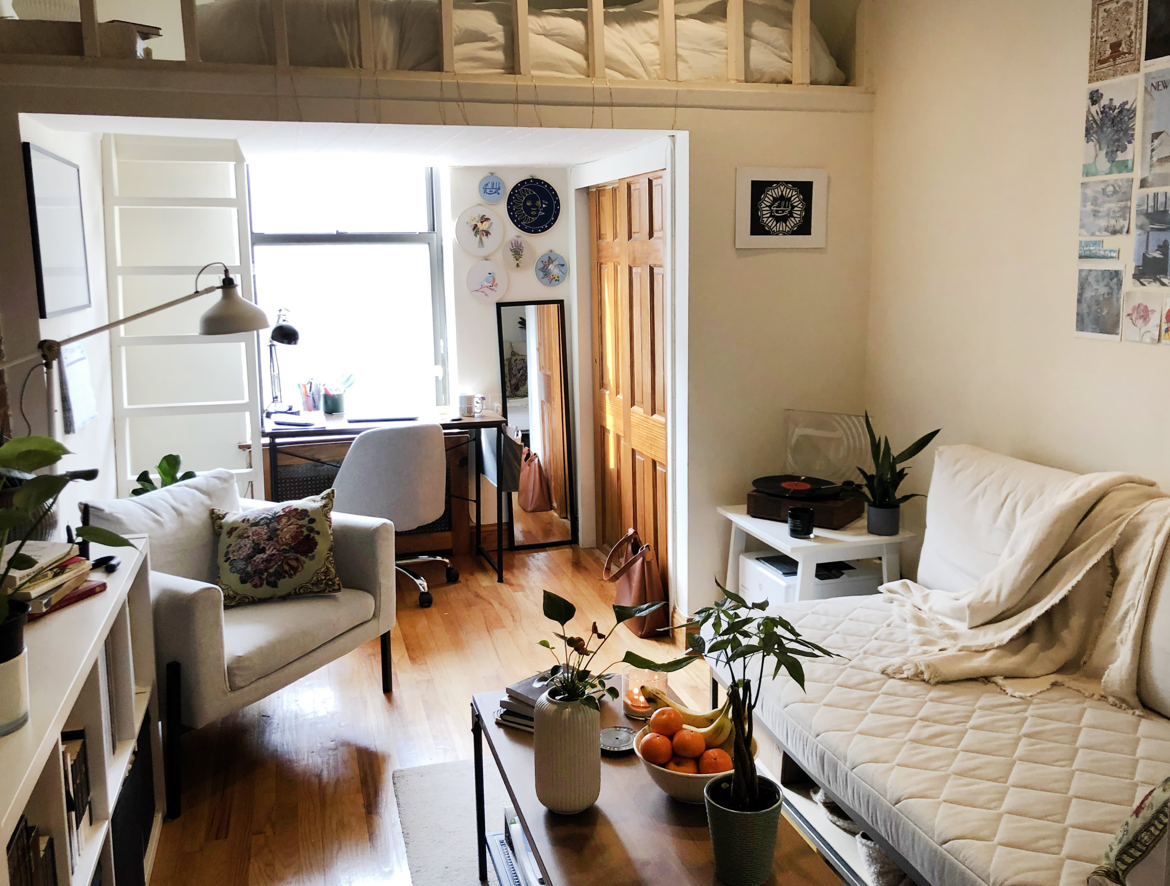 350-Square-Foot NYC Studio Apartment Photos | Apartment Therapy