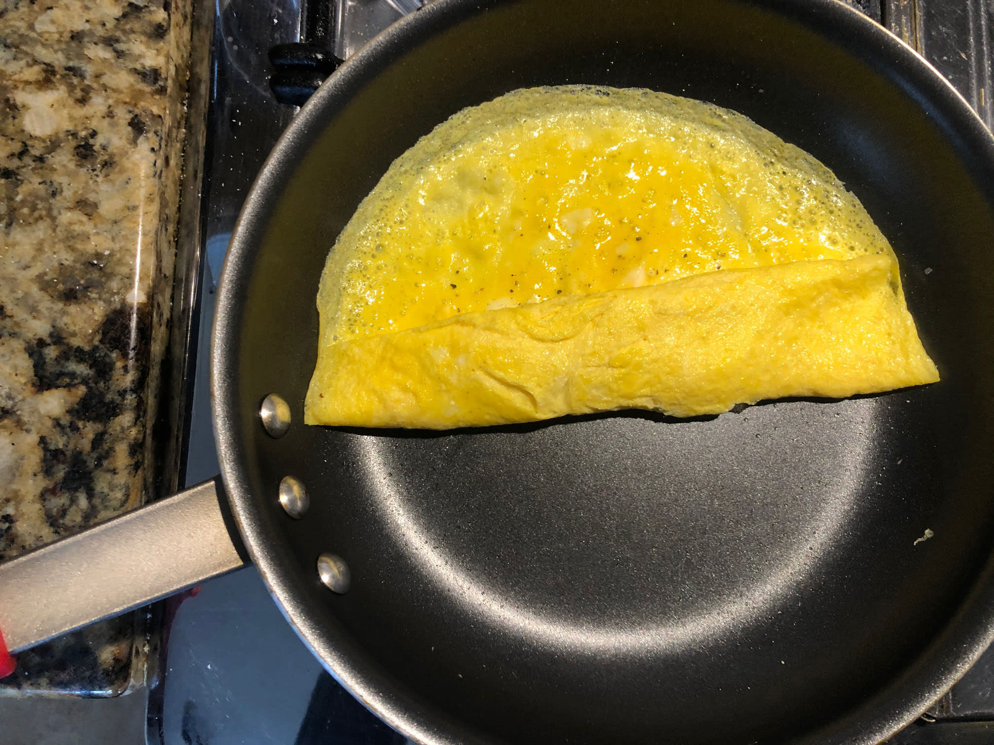 NYT Wirecutter on X: The Tramontina 10-inch Professional Restaurant Fry Pan  might just be the best nonstick pan out there: It's a great value,  performing as well as—in some cases even better