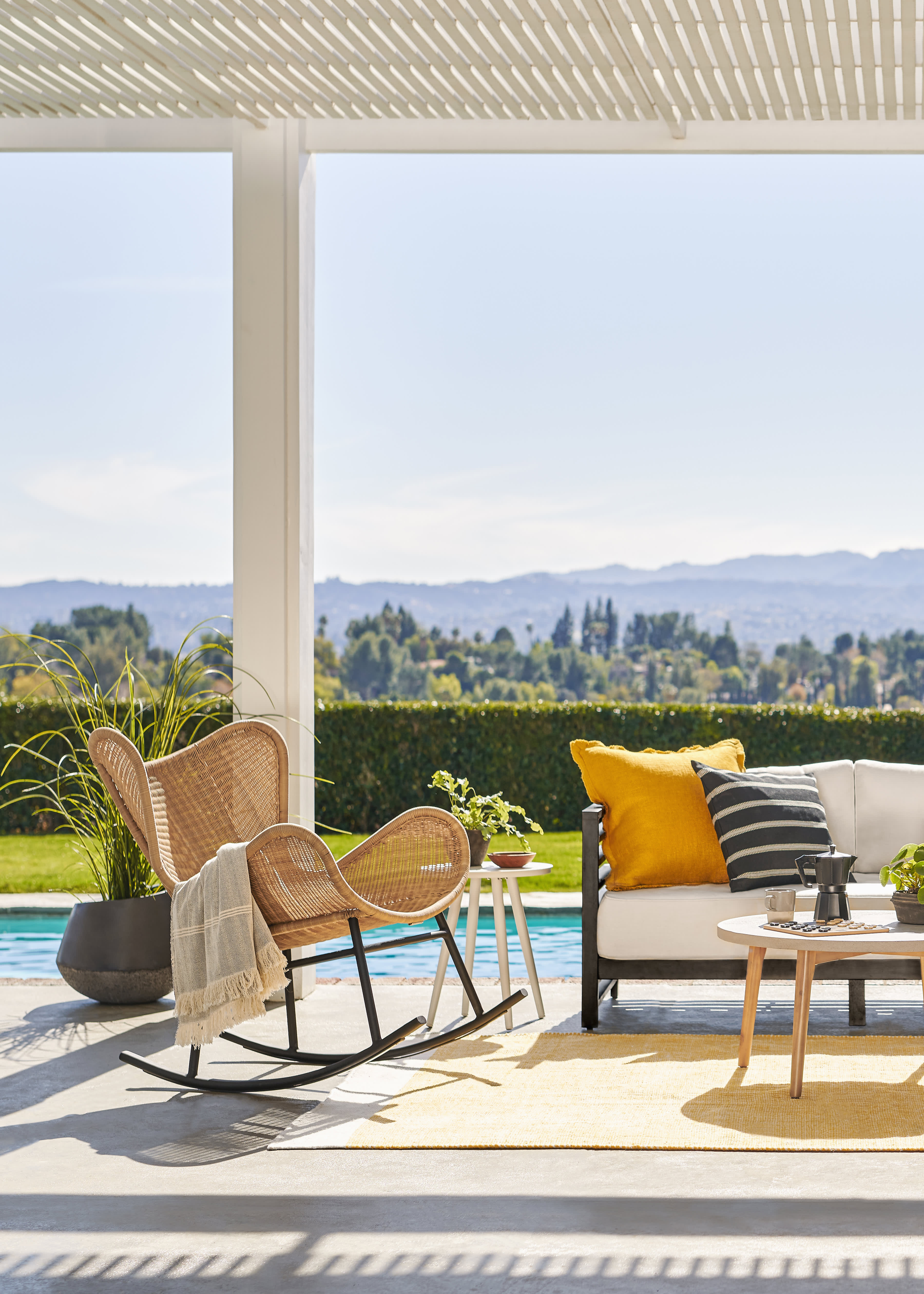 10 Sources for Good, Affordable Outdoor Furniture and Accessories