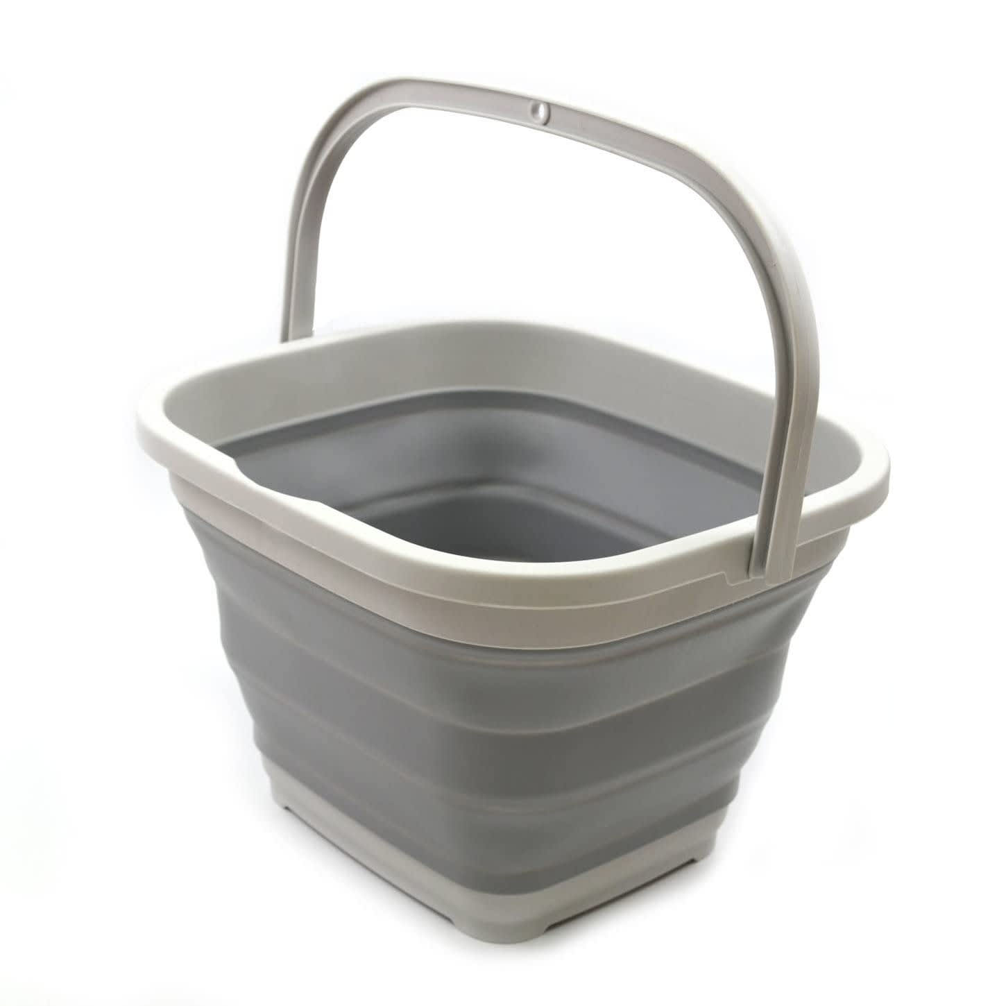 The Best Buckets for House Cleaning: 5 Important Features