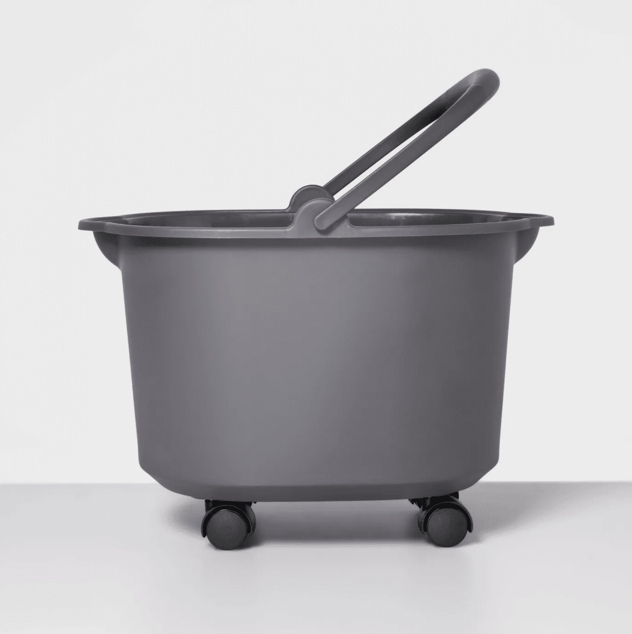 https://cdn.apartmenttherapy.info/image/upload/v1616446787/gen-workflow/product-database/target-cleaning-bucket-20qt-wheels.png