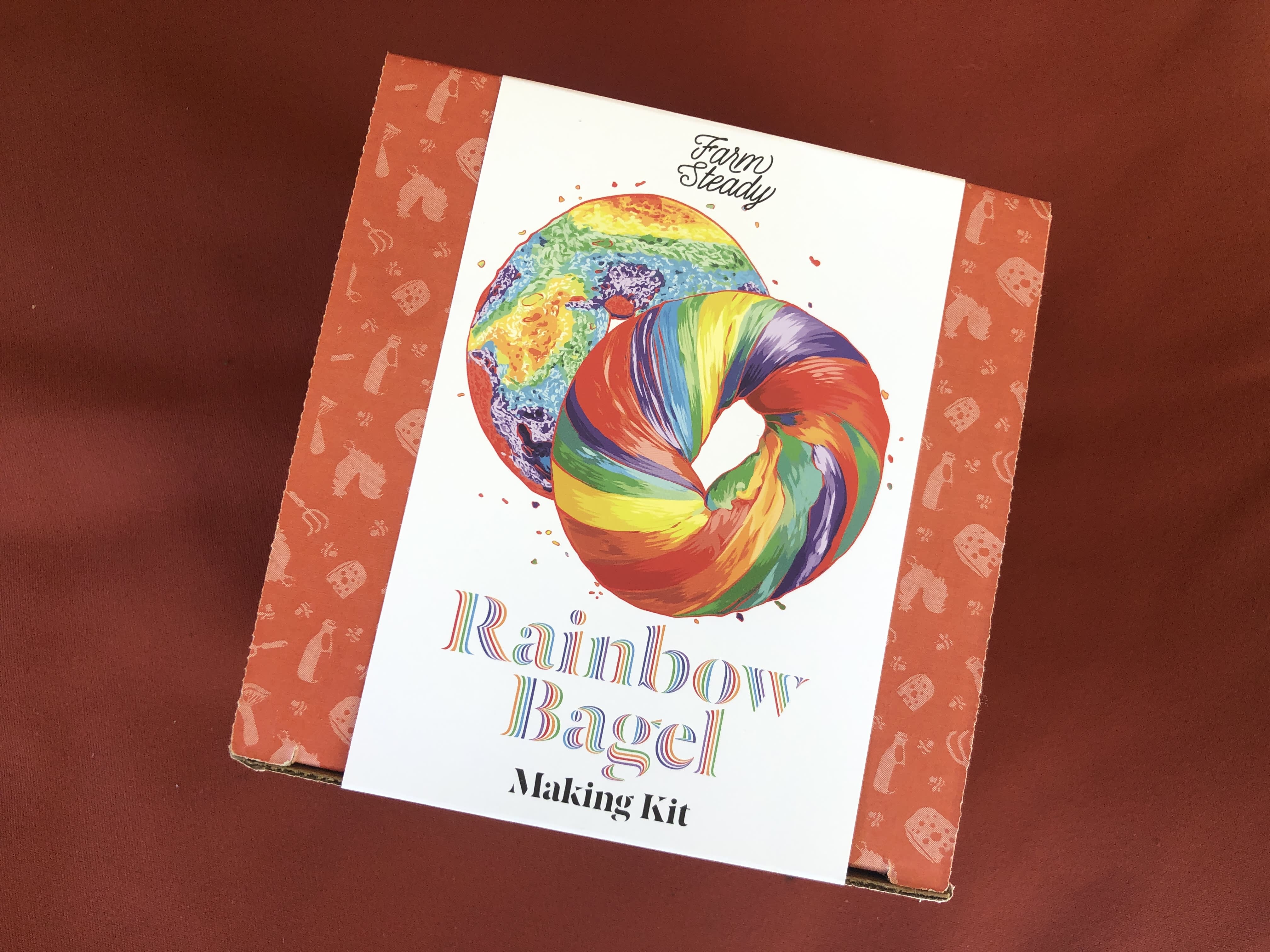 https://cdn.apartmenttherapy.info/image/upload/v1620669735/k/Edit/2021-06-Rainbow-Bagel-Kit/RainbowBagel1.jpg