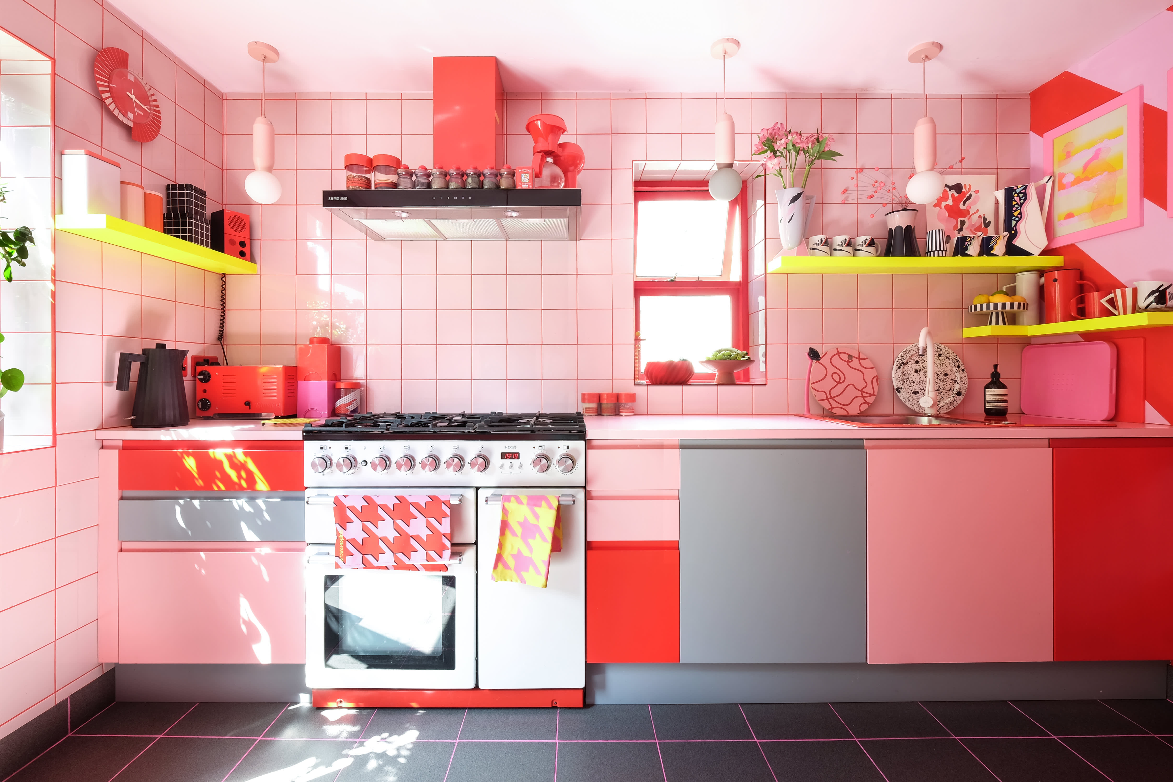 Here's How To Spruce Up Your Kitchen Paris-Style - Paris Hilton