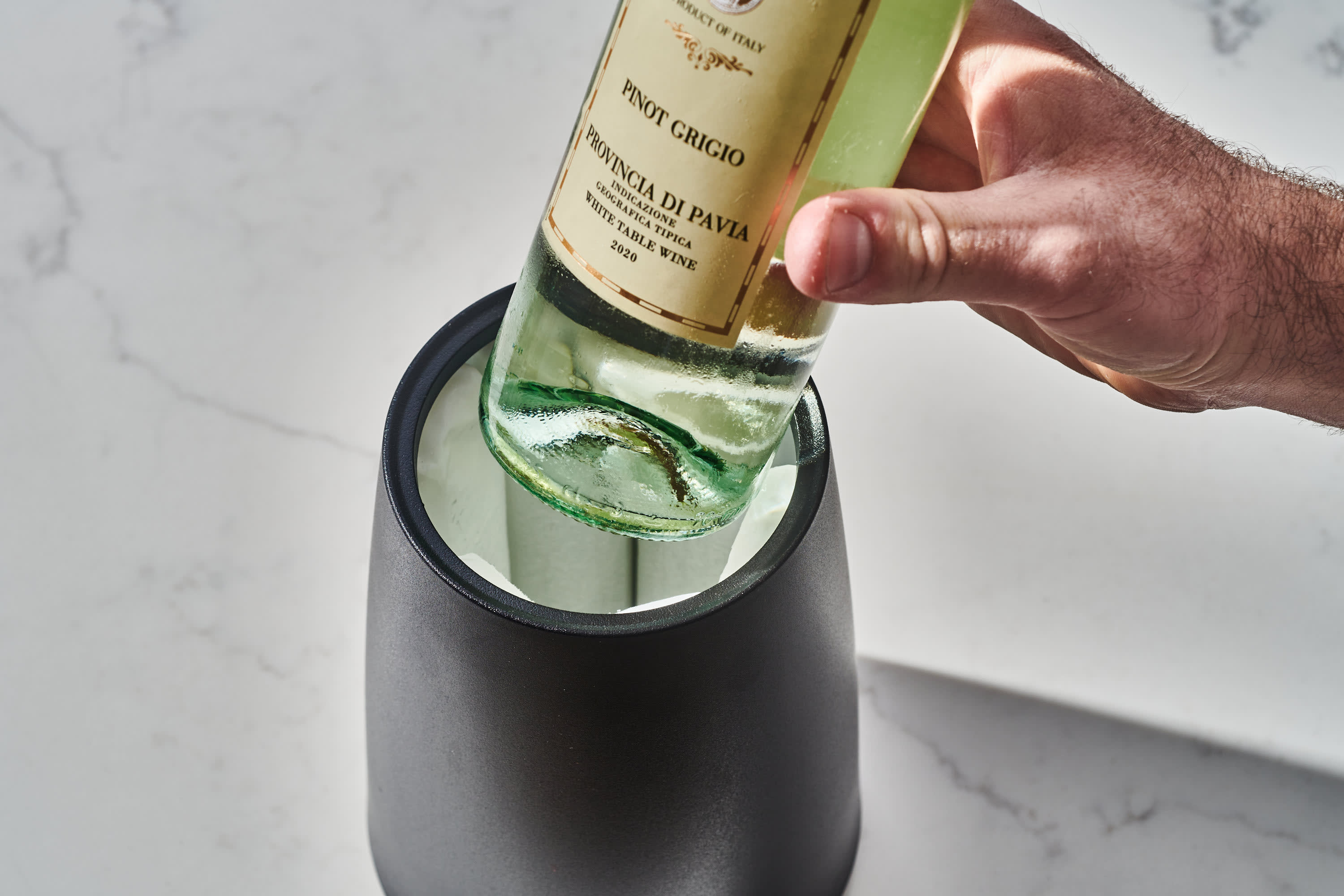 How to Chill White Wine Fast: The Corkcicle Review 2017