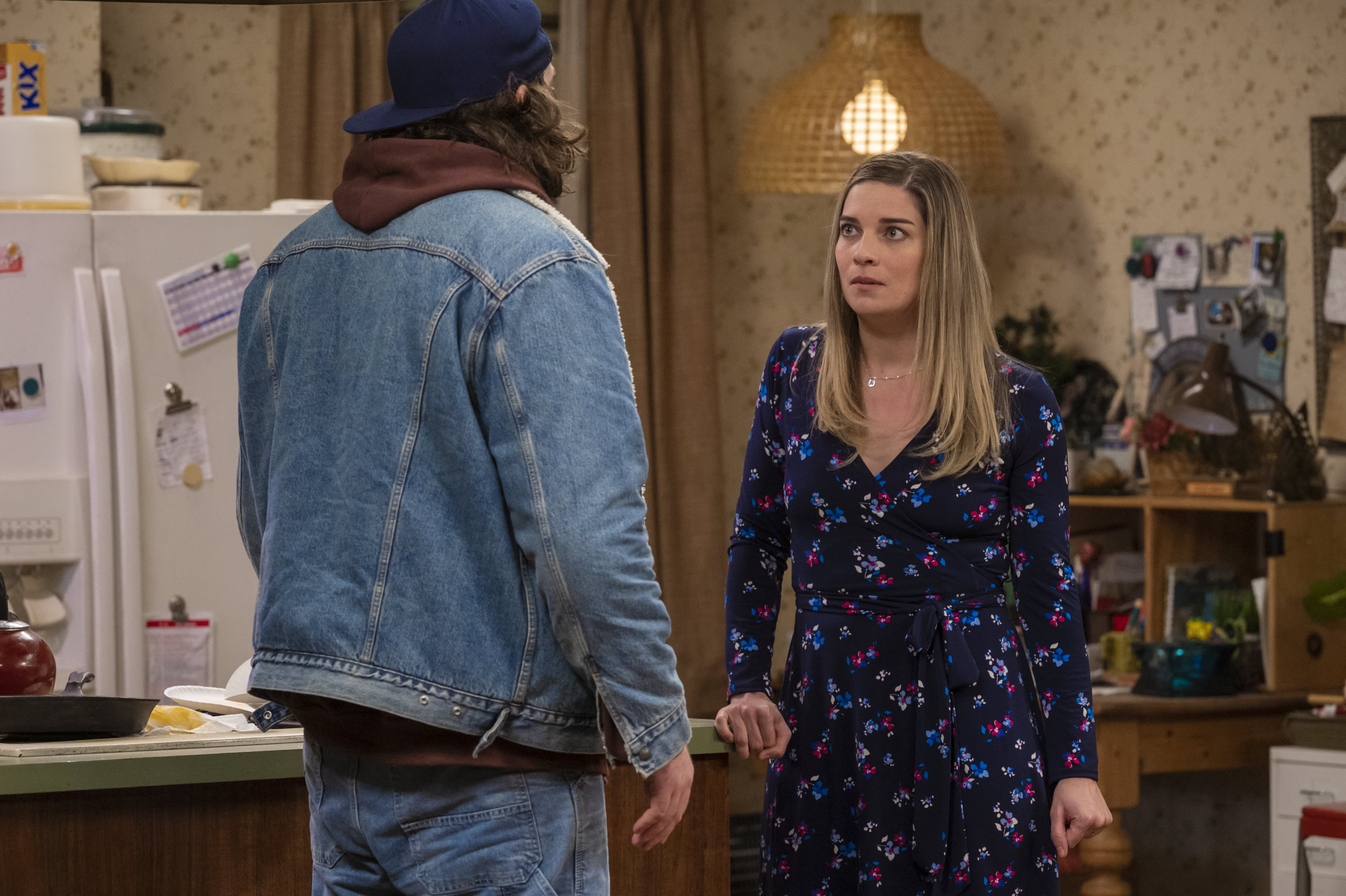 Annie Murphy Gives Family Sitcoms the Finger in Kevin Can F**k Himself