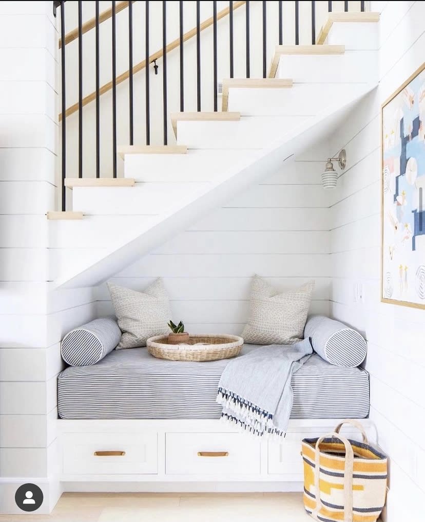 8 Creative Reading Nook Ideas For Small Spaces Apartment Therapy