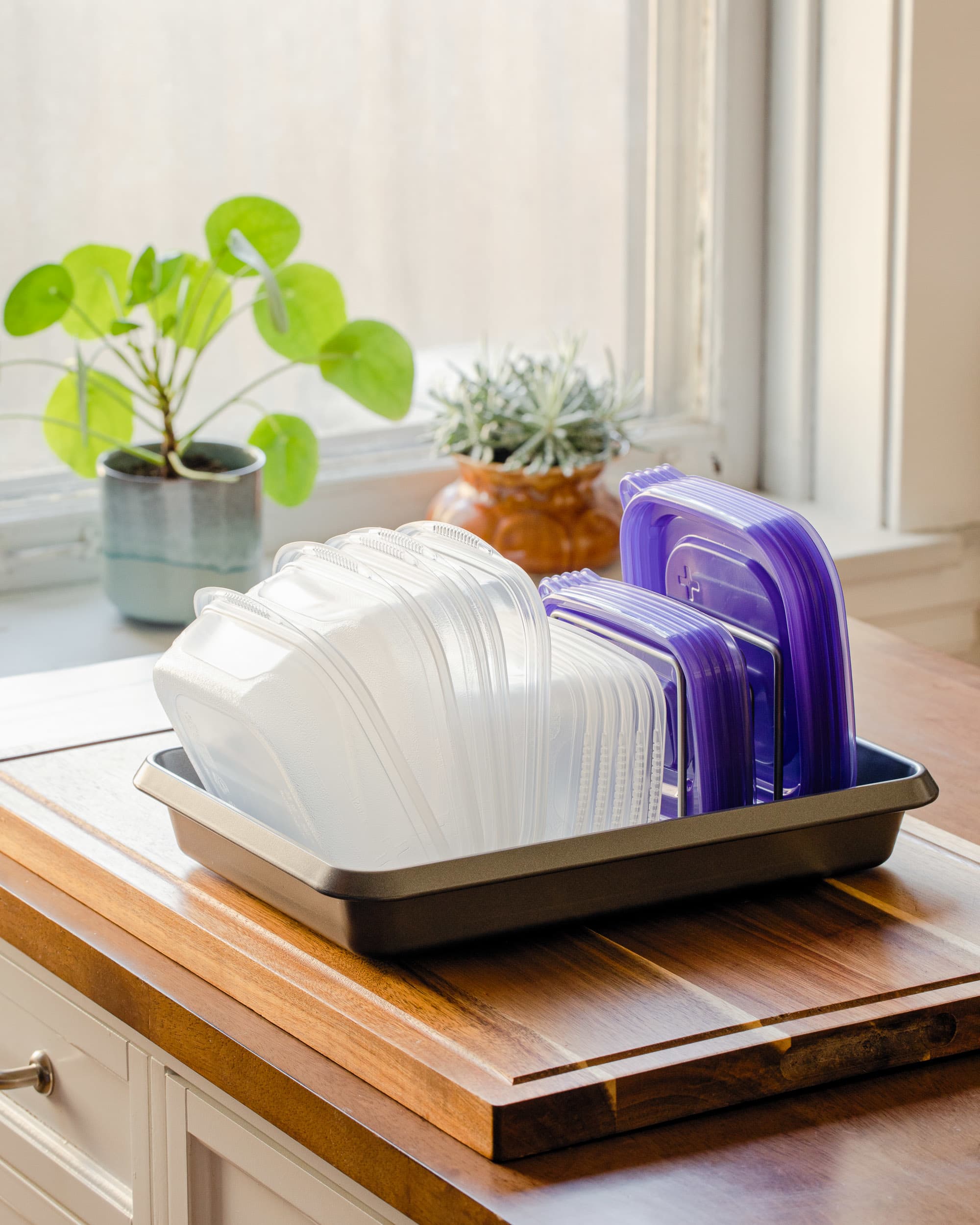 12 Clever Tupperware Organization Ideas to Keep Clutter at Bay