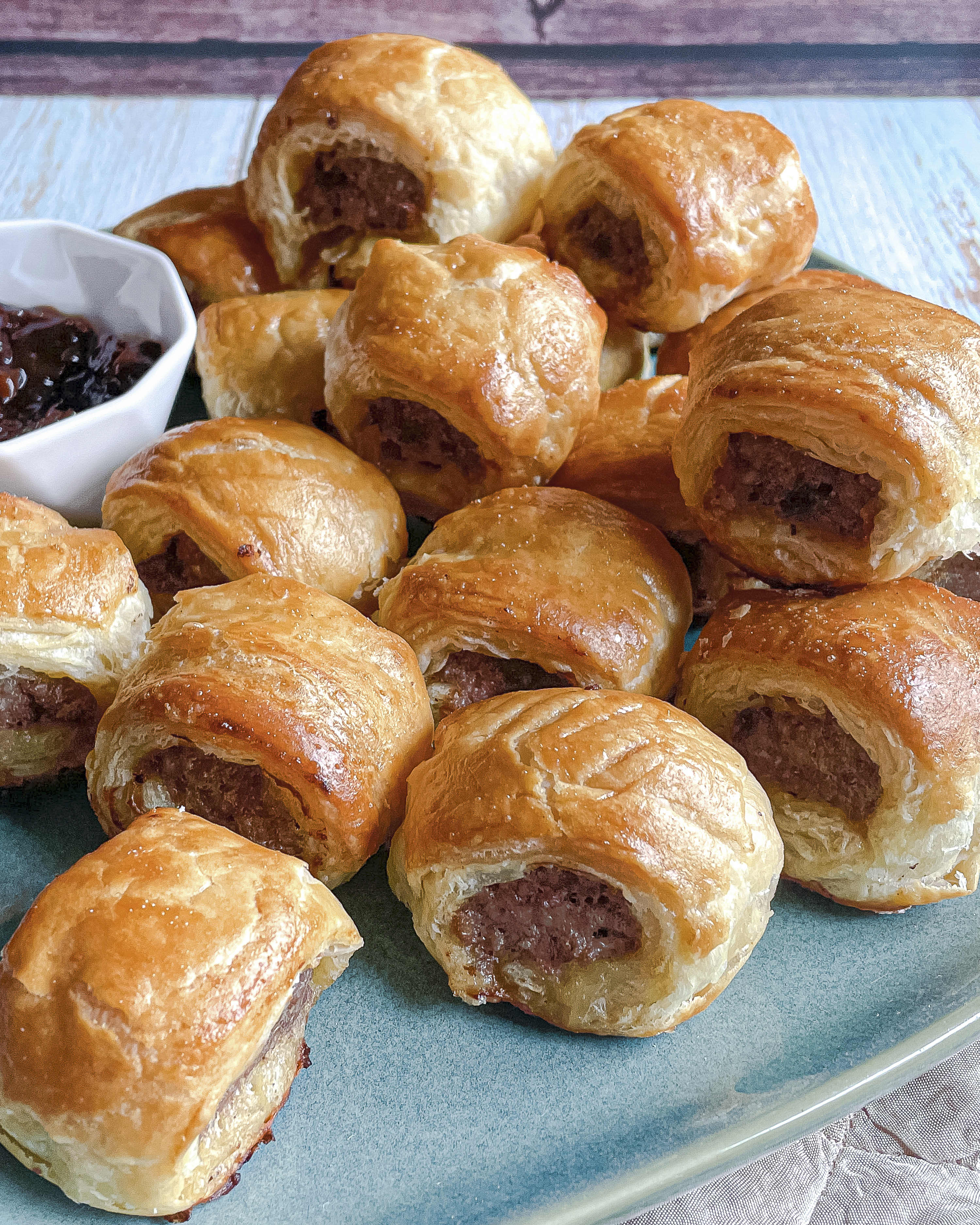 Puff Pastry Sausage Rolls - Plain Chicken