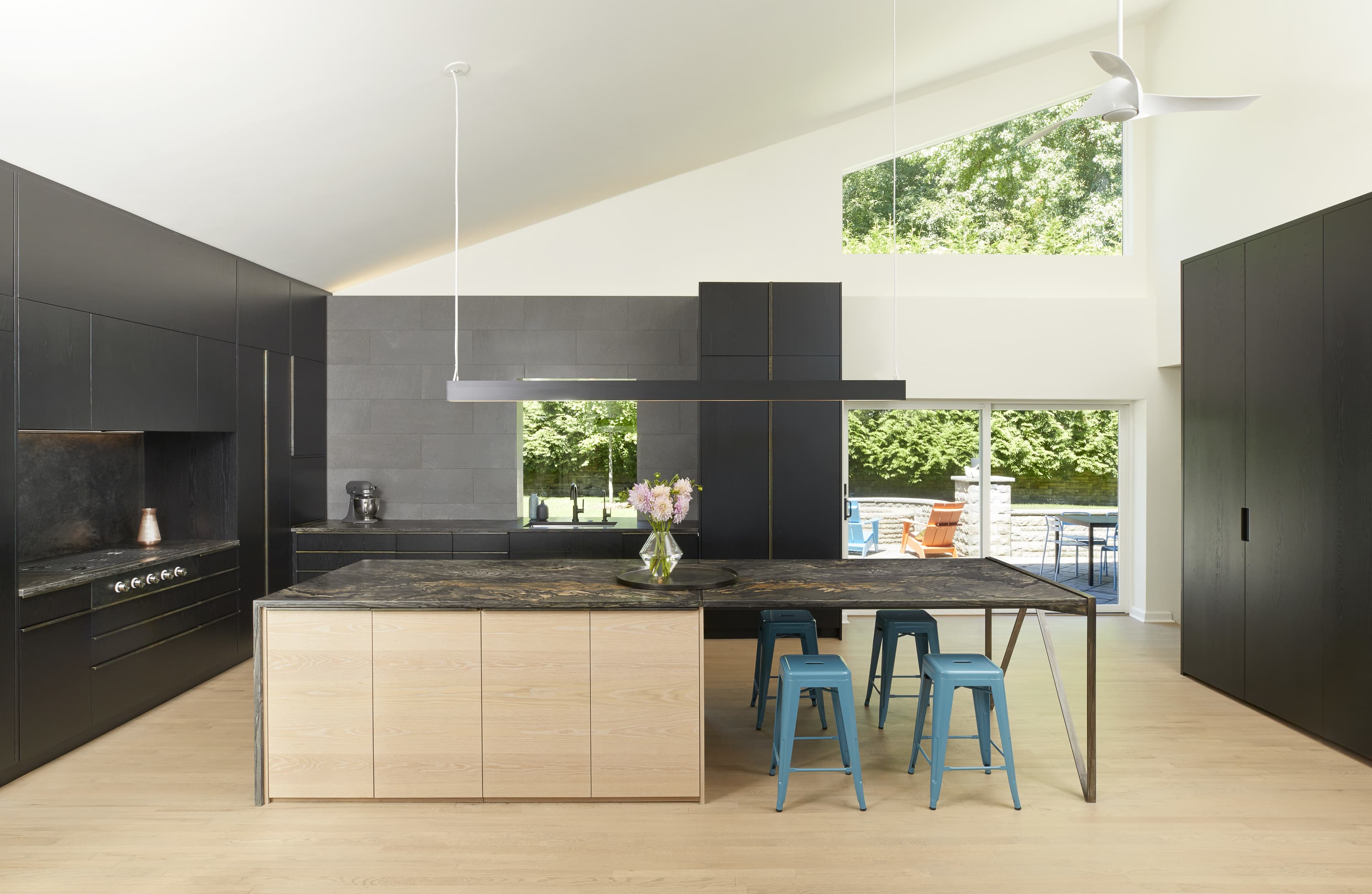 2022 Kitchen Trends That Are in and Out, According to Designers