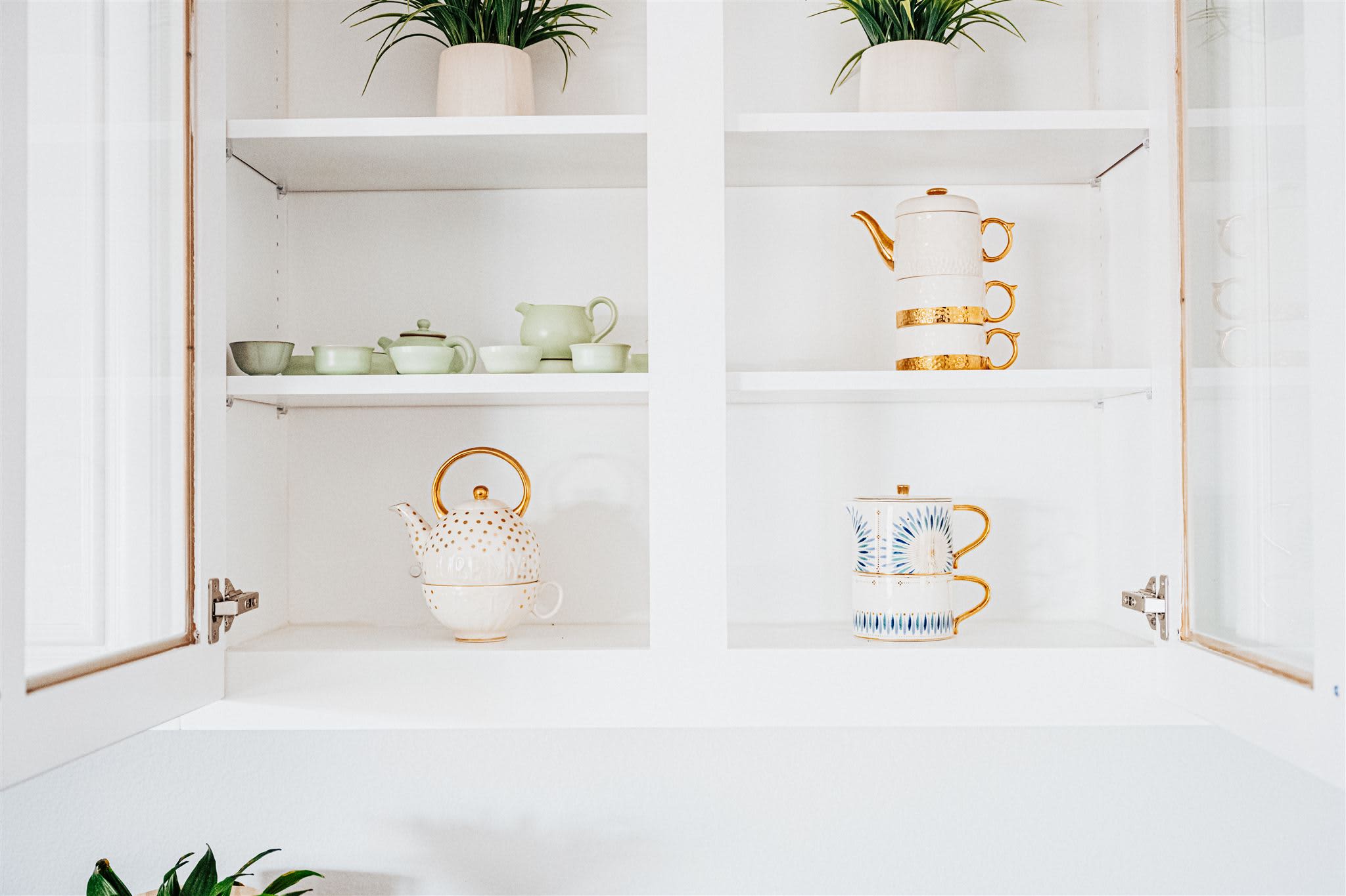 Inside a Professional Organizer's Home: The Laundry Closet - Helen