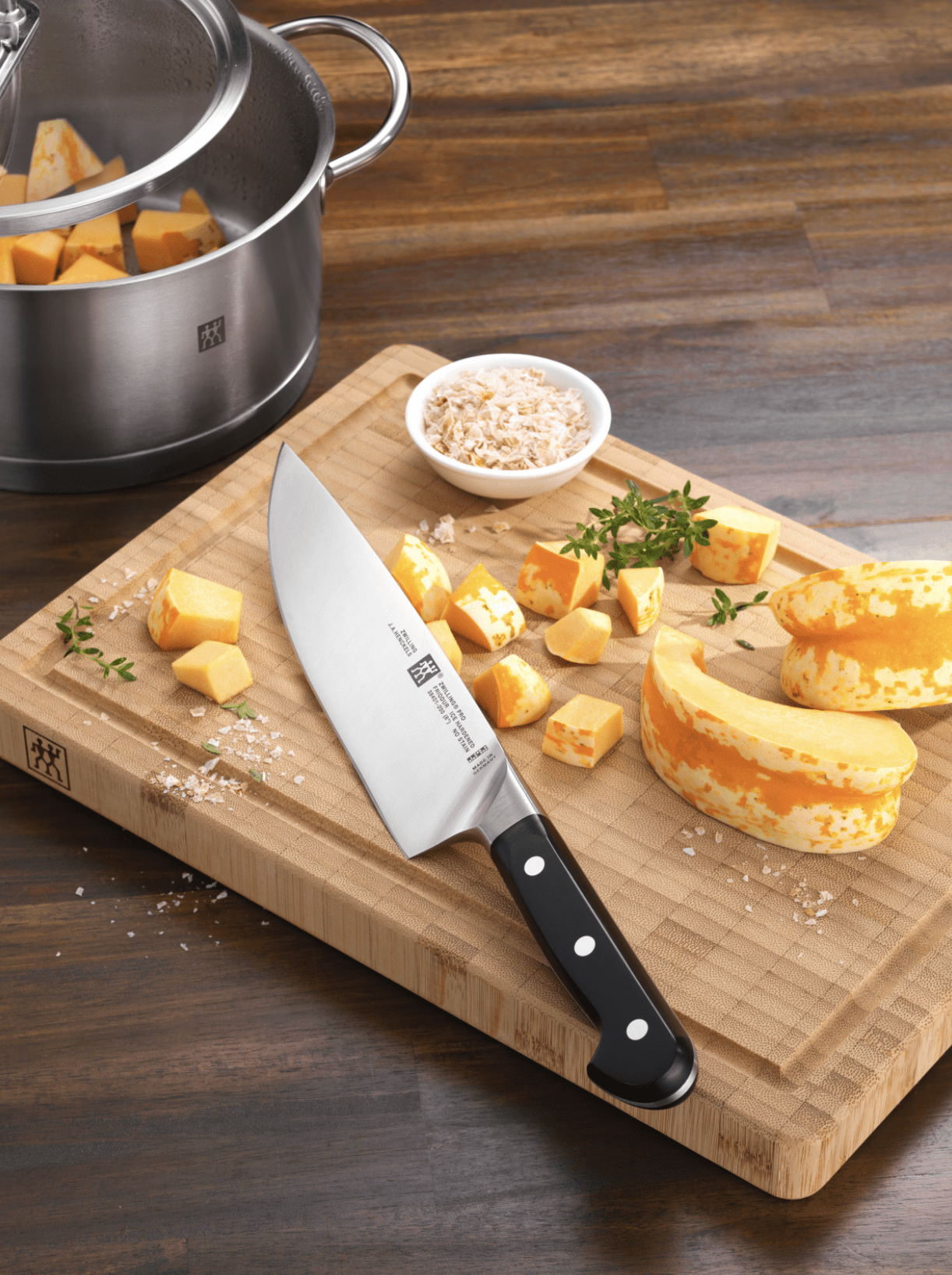 https://cdn.apartmenttherapy.info/image/upload/v1642611333/gen-workflow/product-database/Zwilling_Pro_7_22_Chef_s_Knife.png