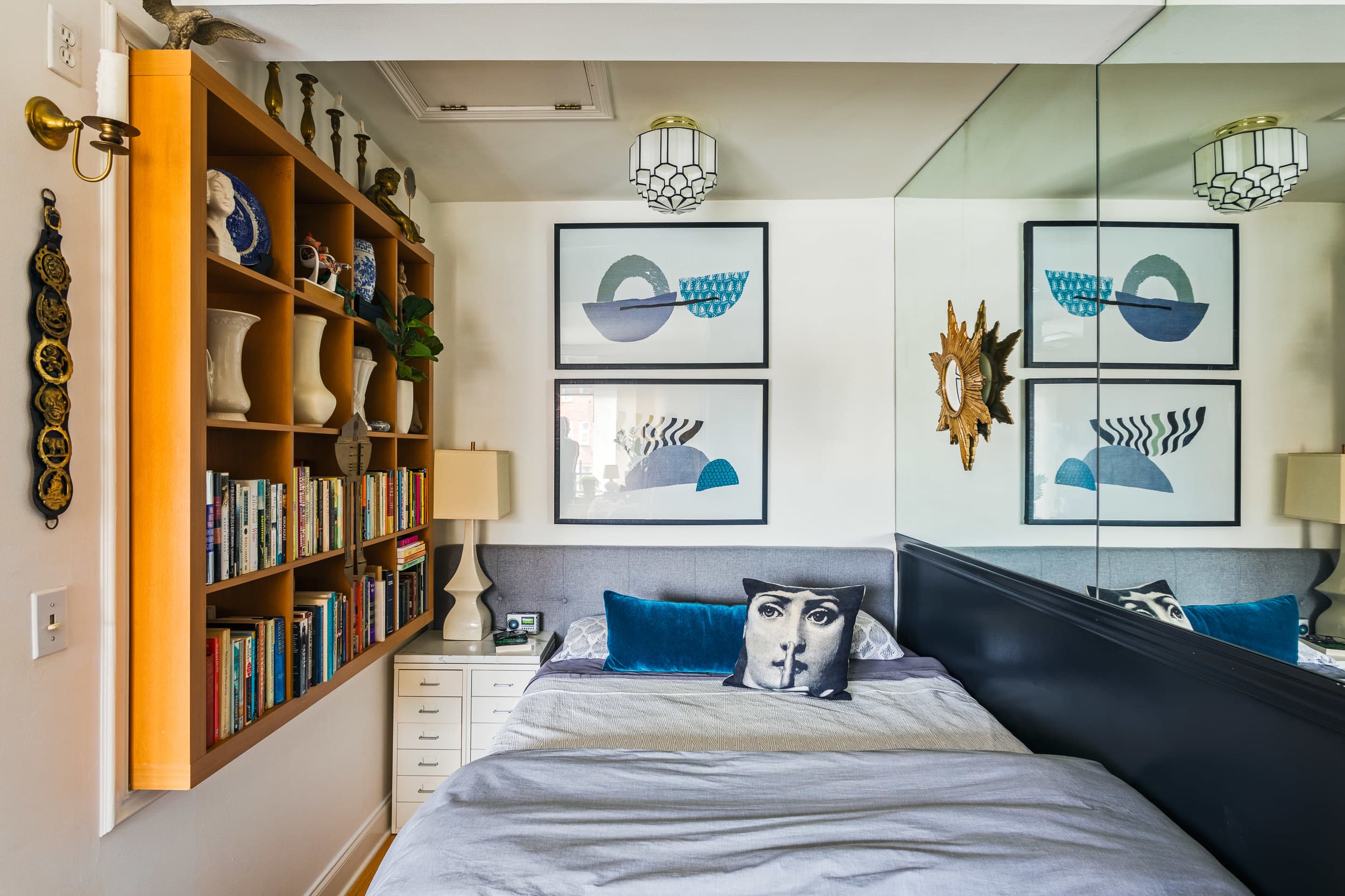 Bedroom Mirrors Ideas to Update Your Bedroom Interior!