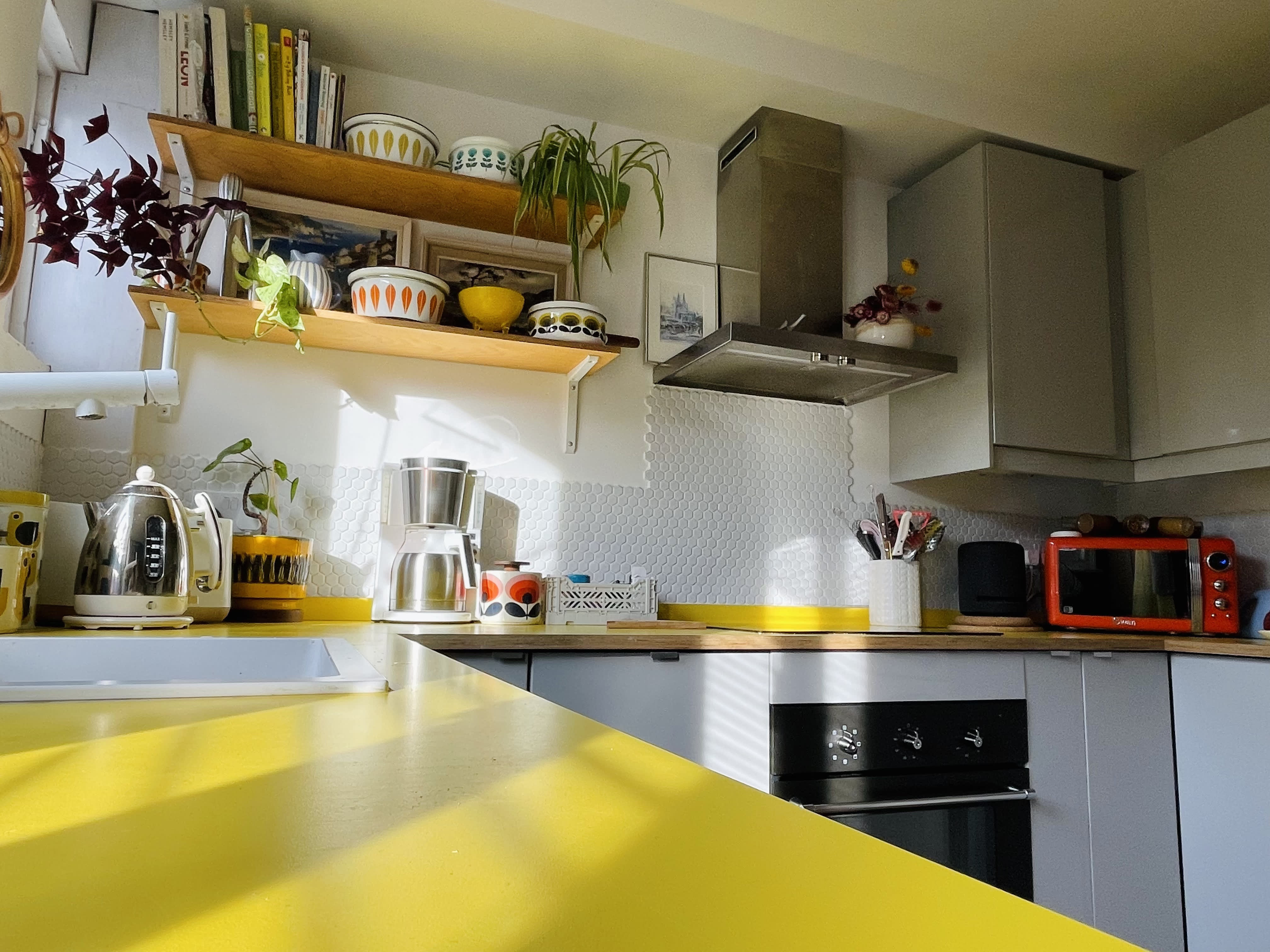 Home Design Lessons From a Retro-Inspired English Cottage | The Kitchn, image size:4032x3024