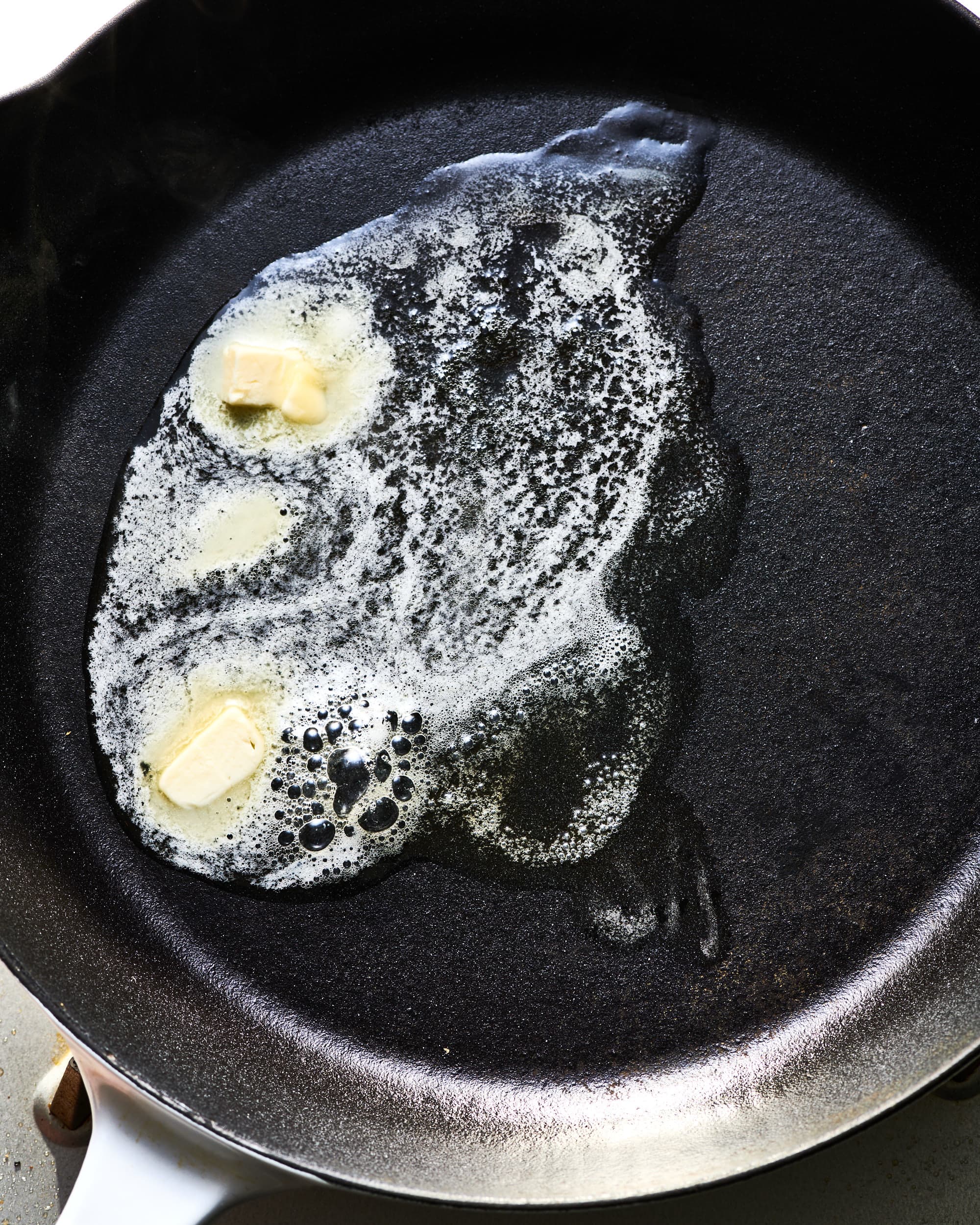 How to Fry an Egg (Step-by-Step) - Fit Foodie Finds