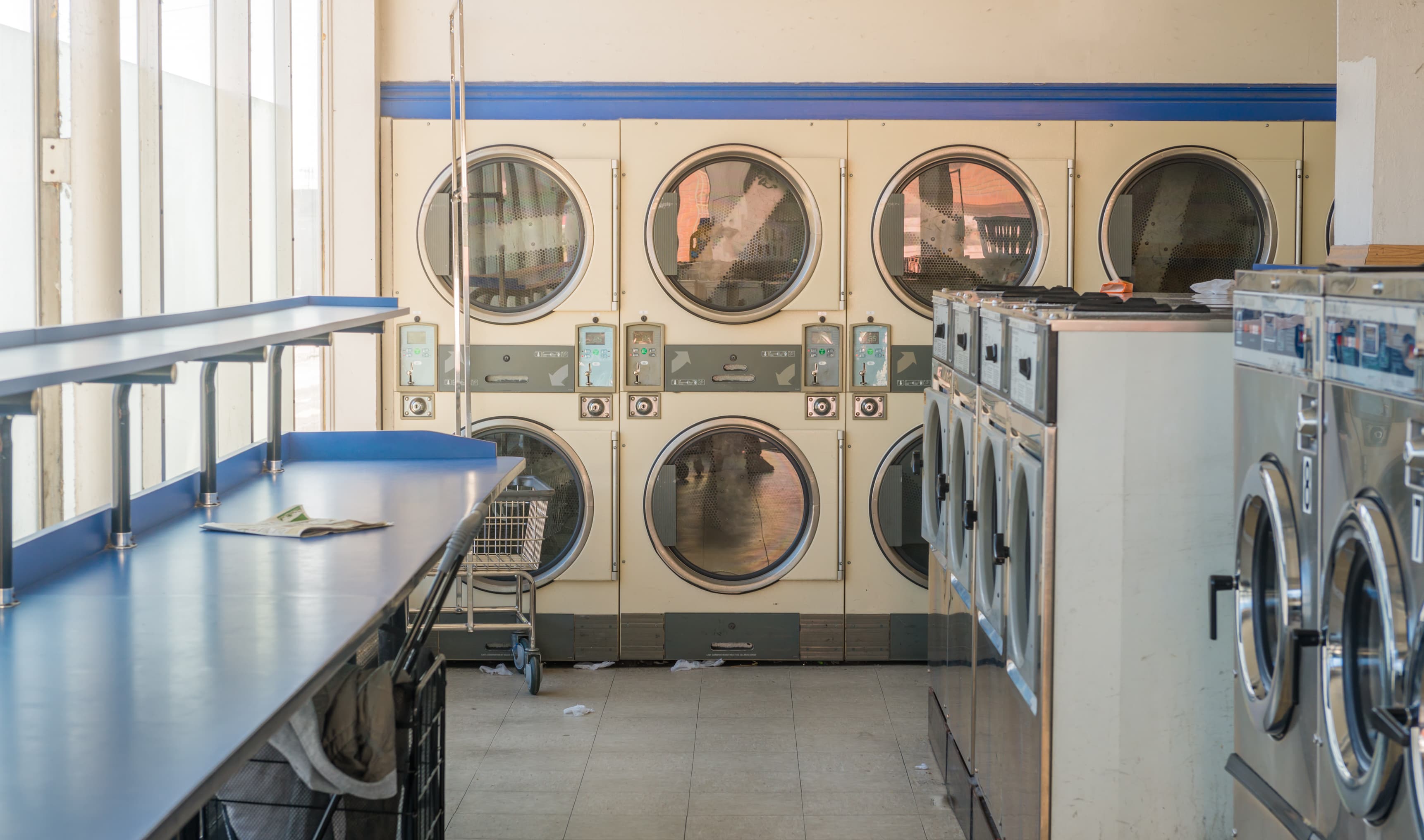 Facing Modern Laundry Challenges: Tide vs. Washing with Baking