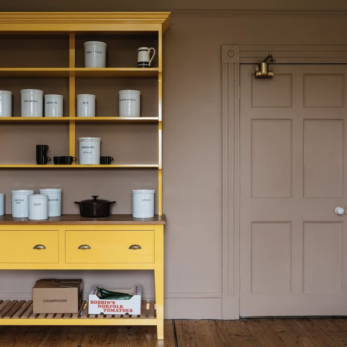 10 Surprising Colors That Go With Yellow Paint