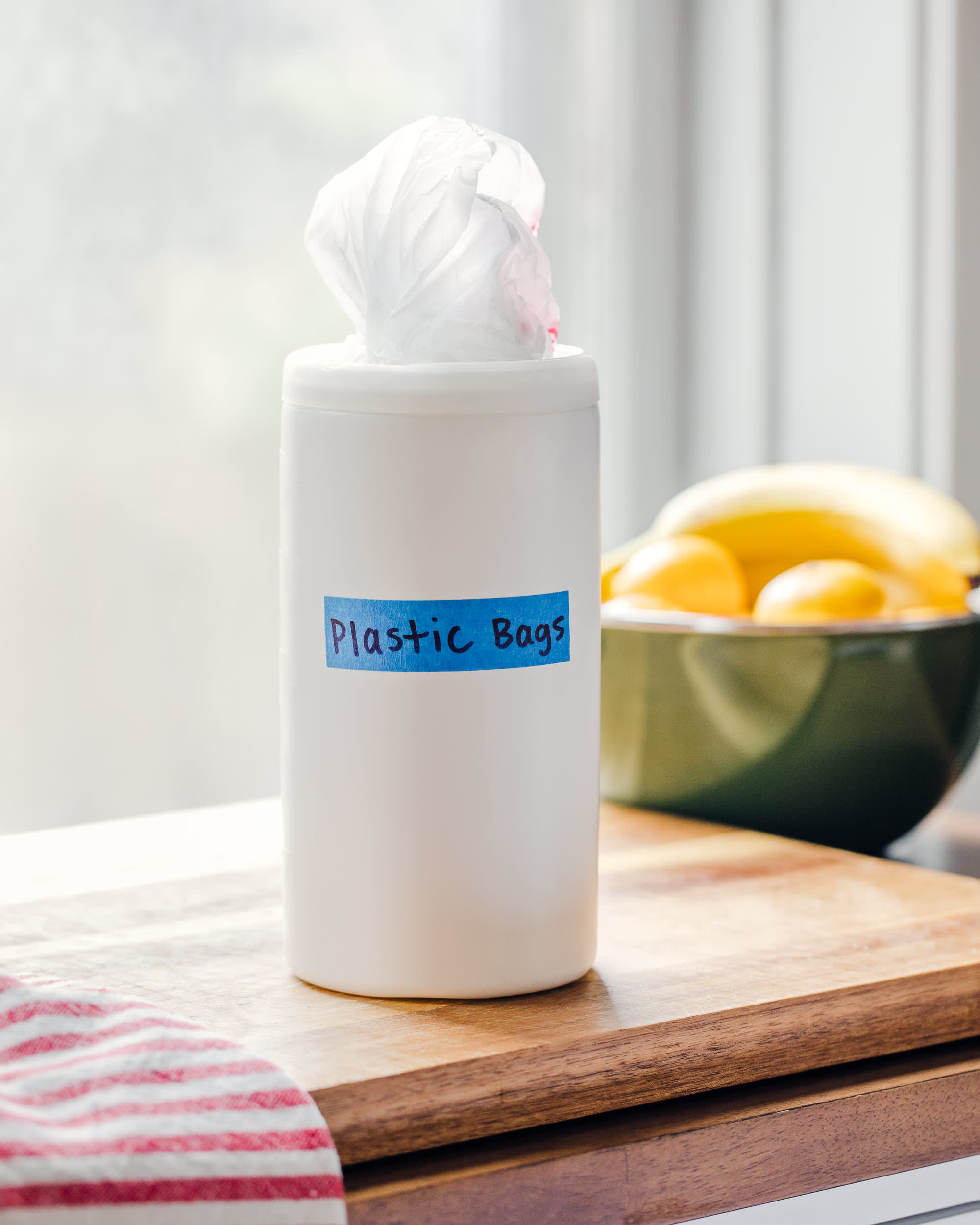 7 Smart and Useful Ways to Reuse Plastic Containers