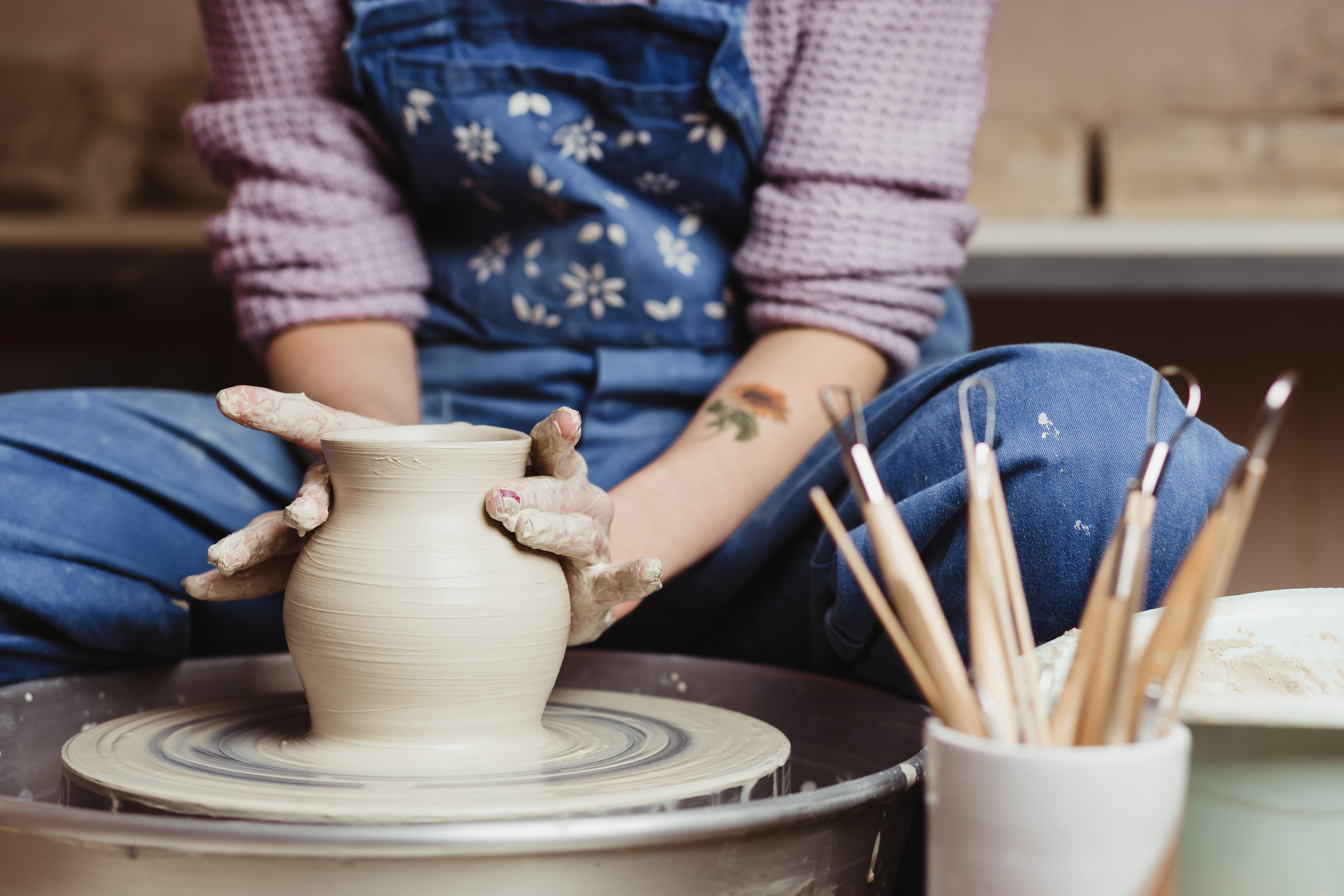 Trying Pottery for the FIRST TIME - MINI Pottery Wheel 