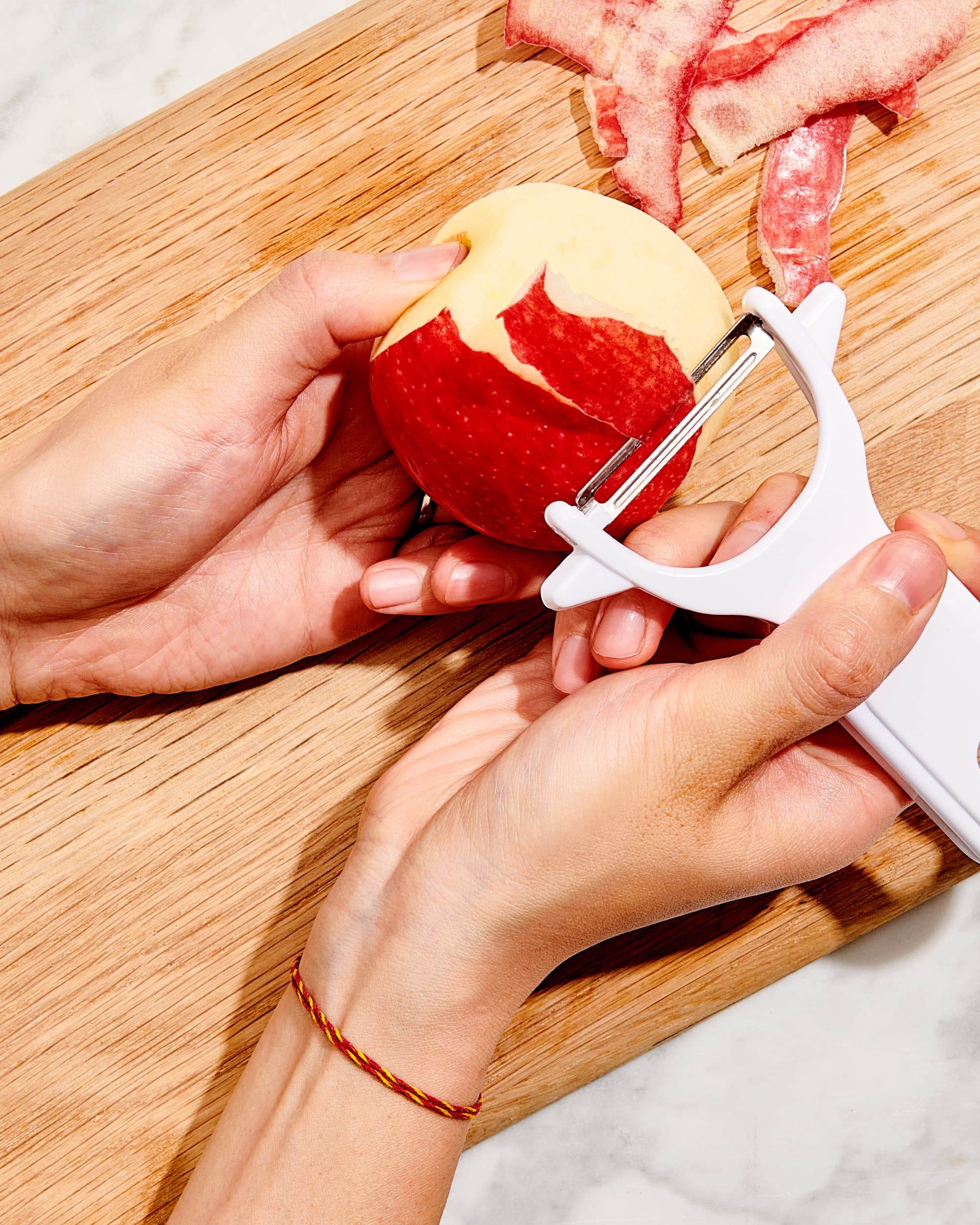 This Old-Fashioned Apple Peeler Is the Best Way to Peel Apples