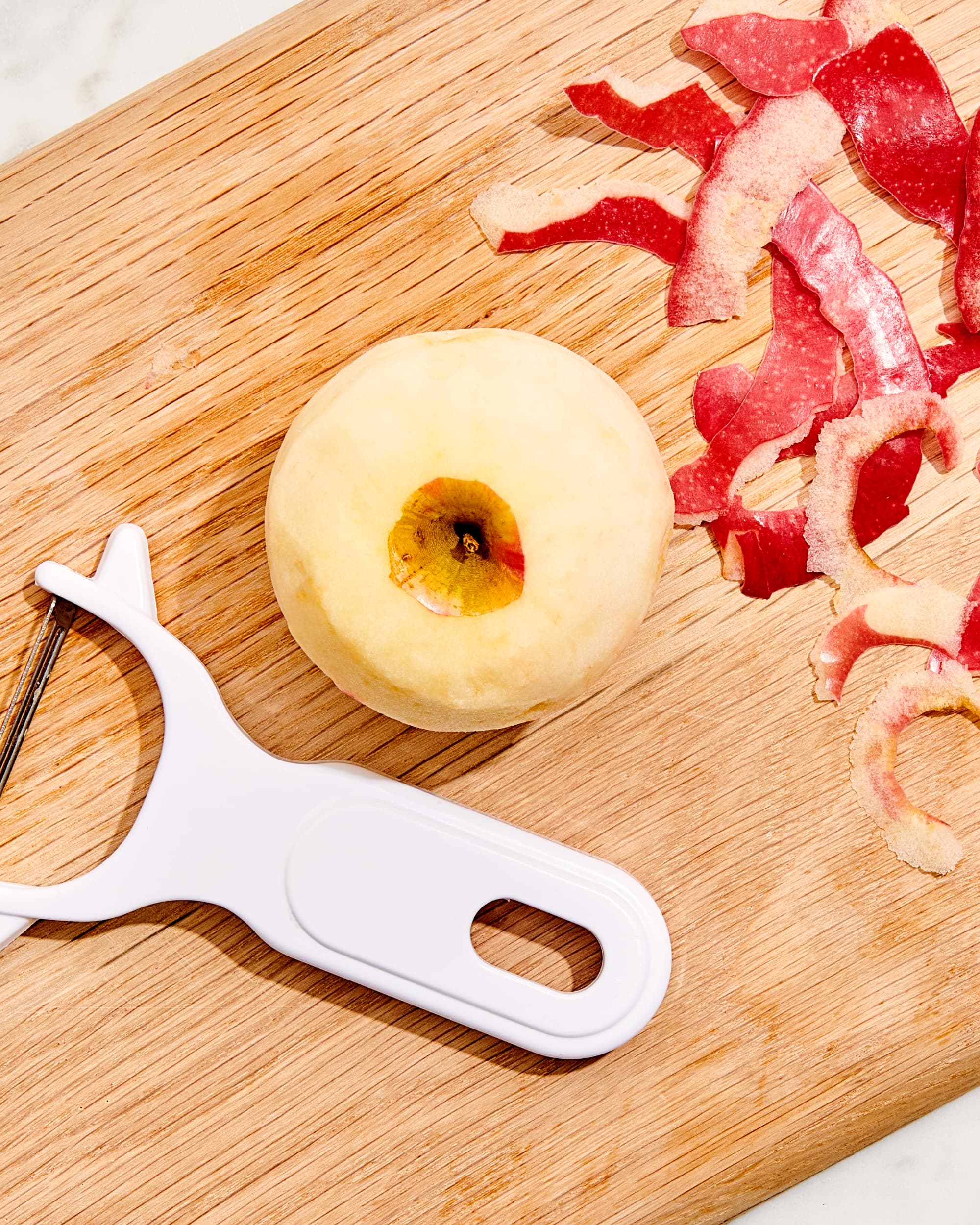 How to Peel an Apple: A Step-by-Step Guide
