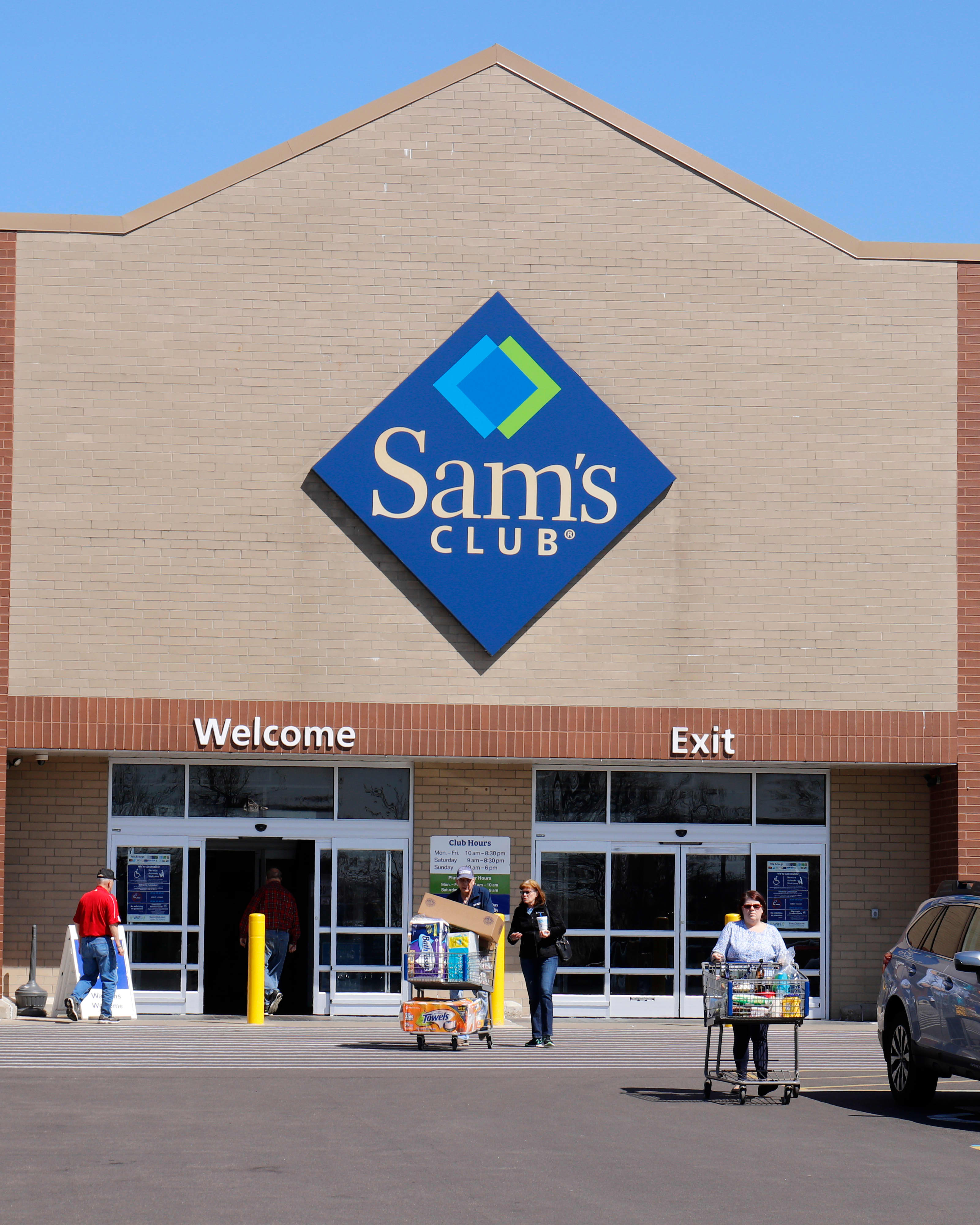 10 Things You Should Know Before Shopping at Sam's Club for the First Time