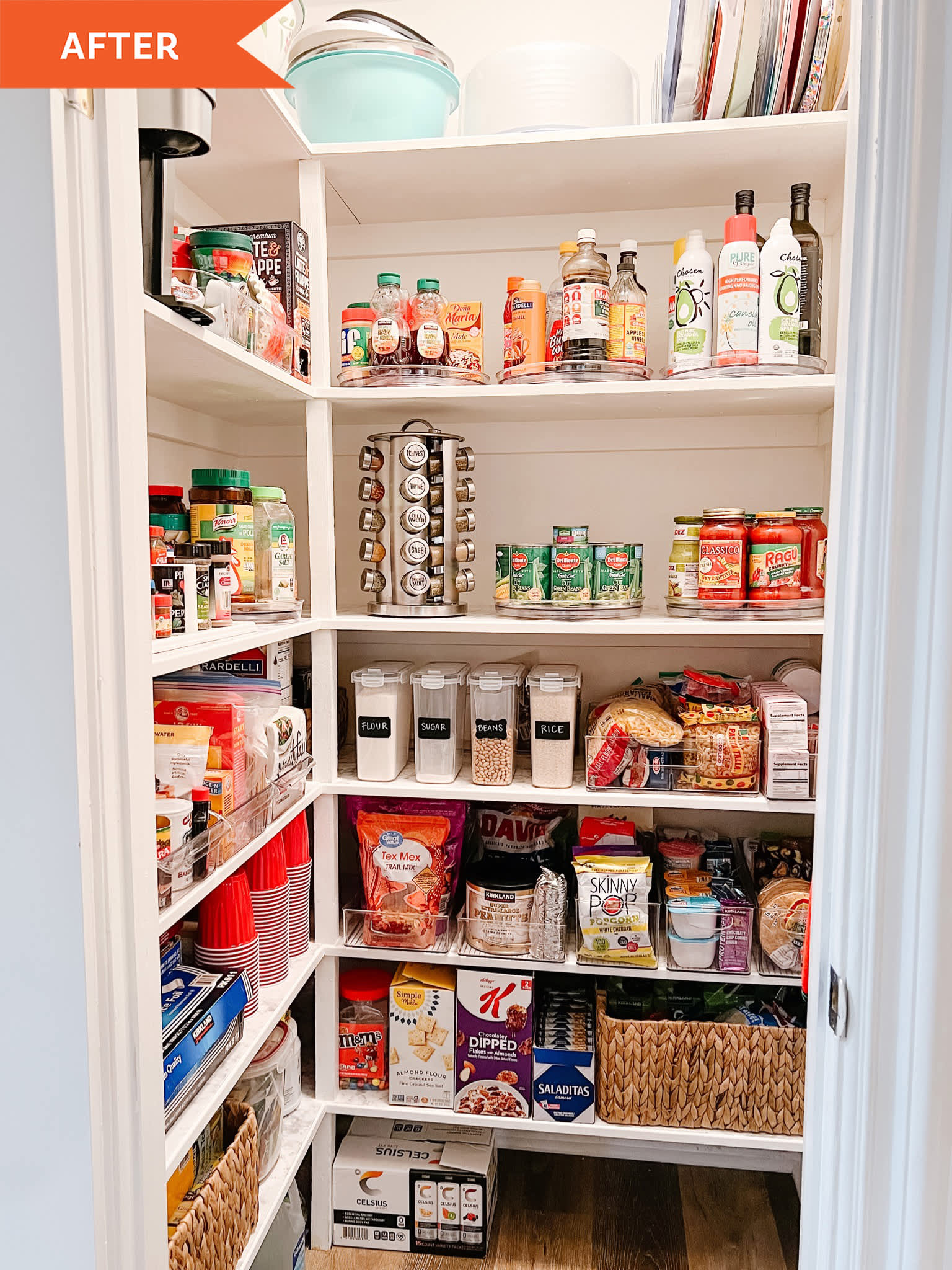 https://cdn.apartmenttherapy.info/image/upload/v1661788899/at/organize-clean/before-after/Bianca%20Delatorre%20Pantry/BiancaDelatorre_111372800_80425818E72A4E76B29228A633103FA9.jpg