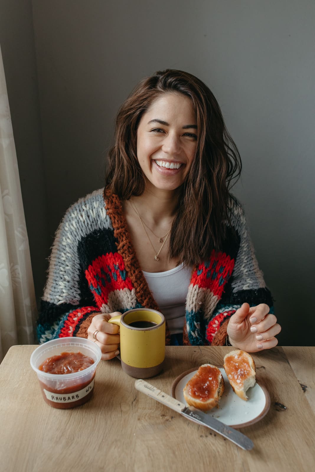 https://cdn.apartmenttherapy.info/image/upload/v1665155483/k/Edit/2019-08-Author-Profile-Photos/Molly_Yeh_author_photo.jpg