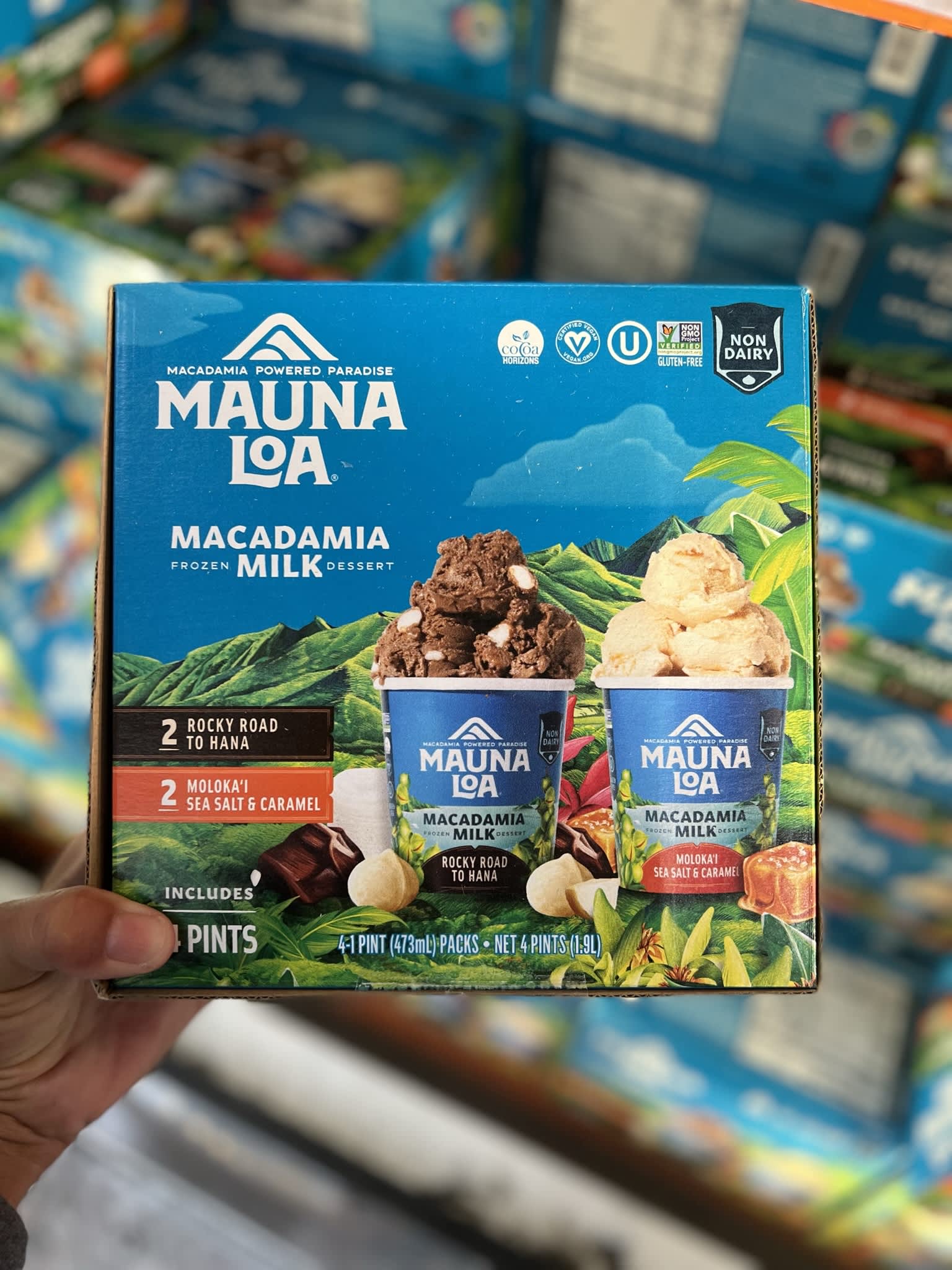 https://cdn.apartmenttherapy.info/image/upload/v1665512348/k/Edit/2022-10-Hawaiian-Costcos/macadamia_milk.jpg