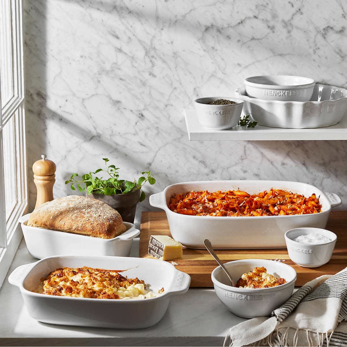 Rubbermaid DuraLite Glass Bakeware, 4-Piece Set w/ Lids, Baking Dishes or  Casserole Dishes, 9 x 13 and 8 x 12 & Reviews