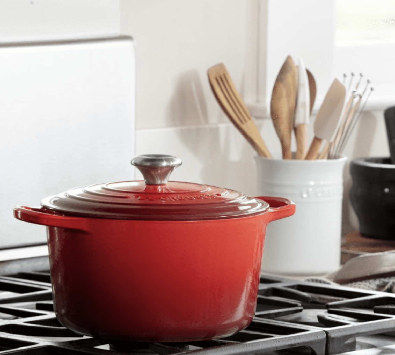 Le Creuset launches new fall color Nutmeg and Labor Day discounts - Good  Morning America