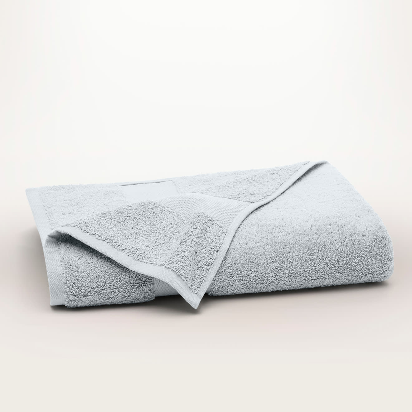 Boll & Branch Plush Bath Towel Review: The Best Organic Bath Towel