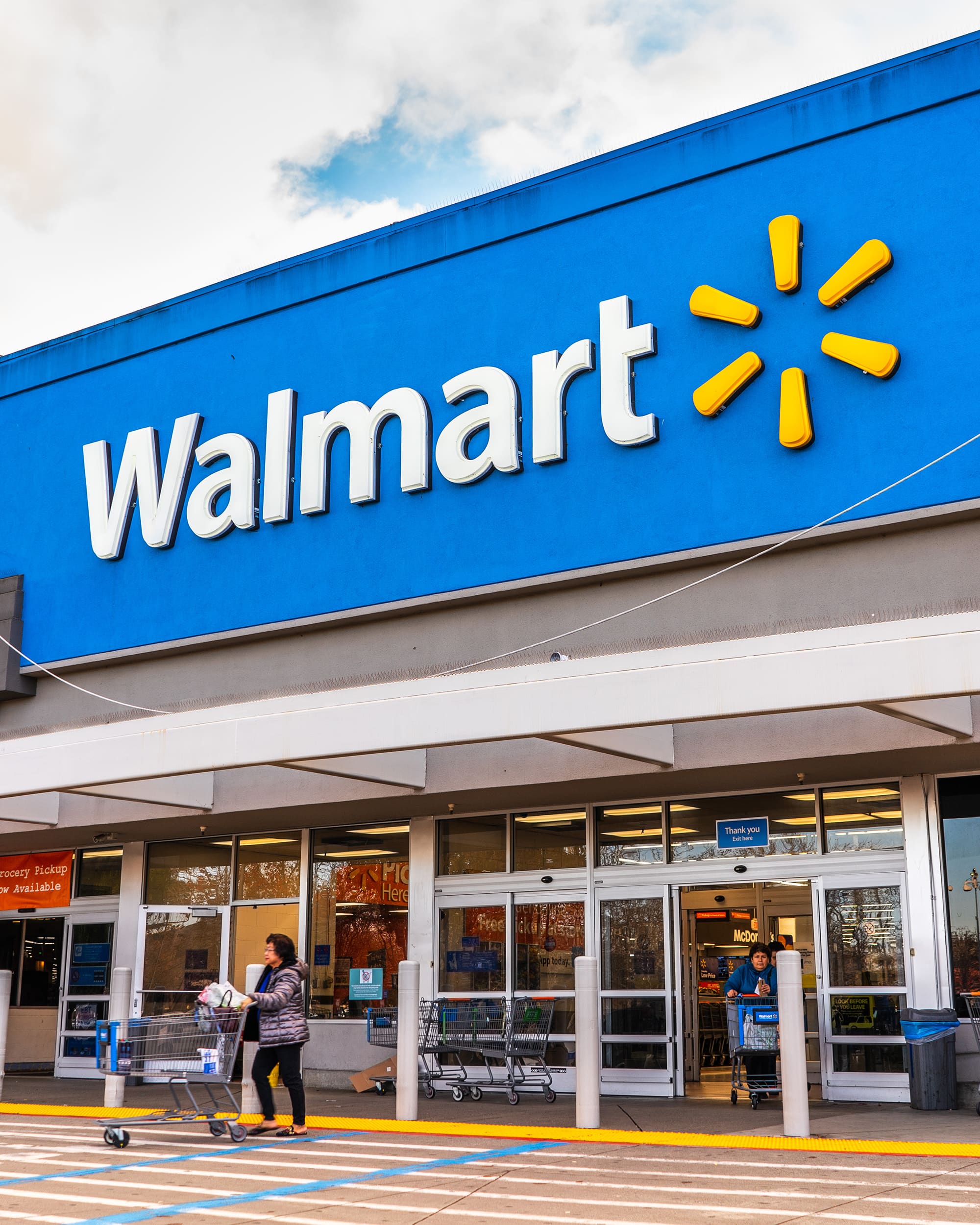 Walmart Stocking Salary in Worcester, MA: Hourly Rate (2023)