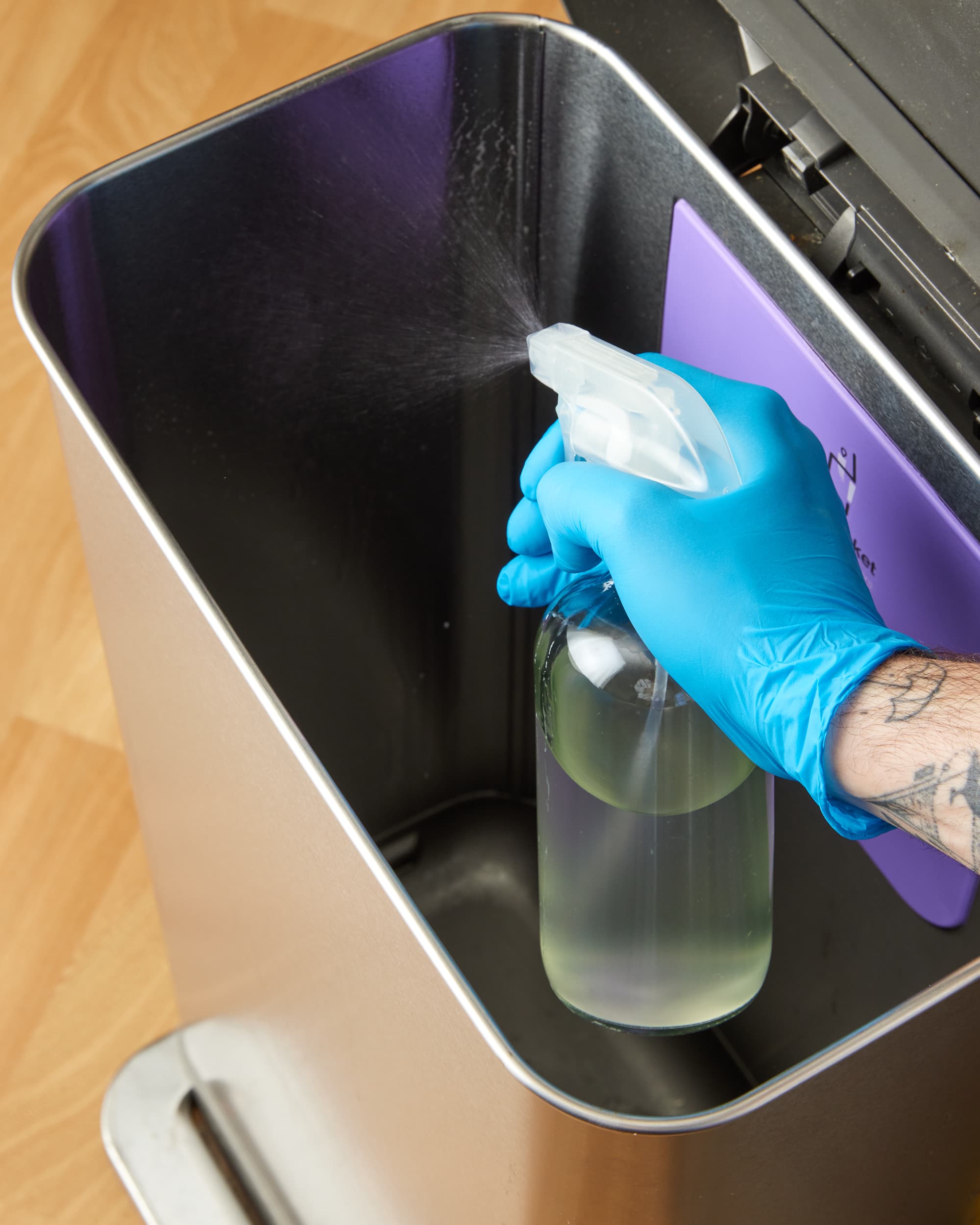 The Best Ways to Clean a Dirty Kitchen Trash Can