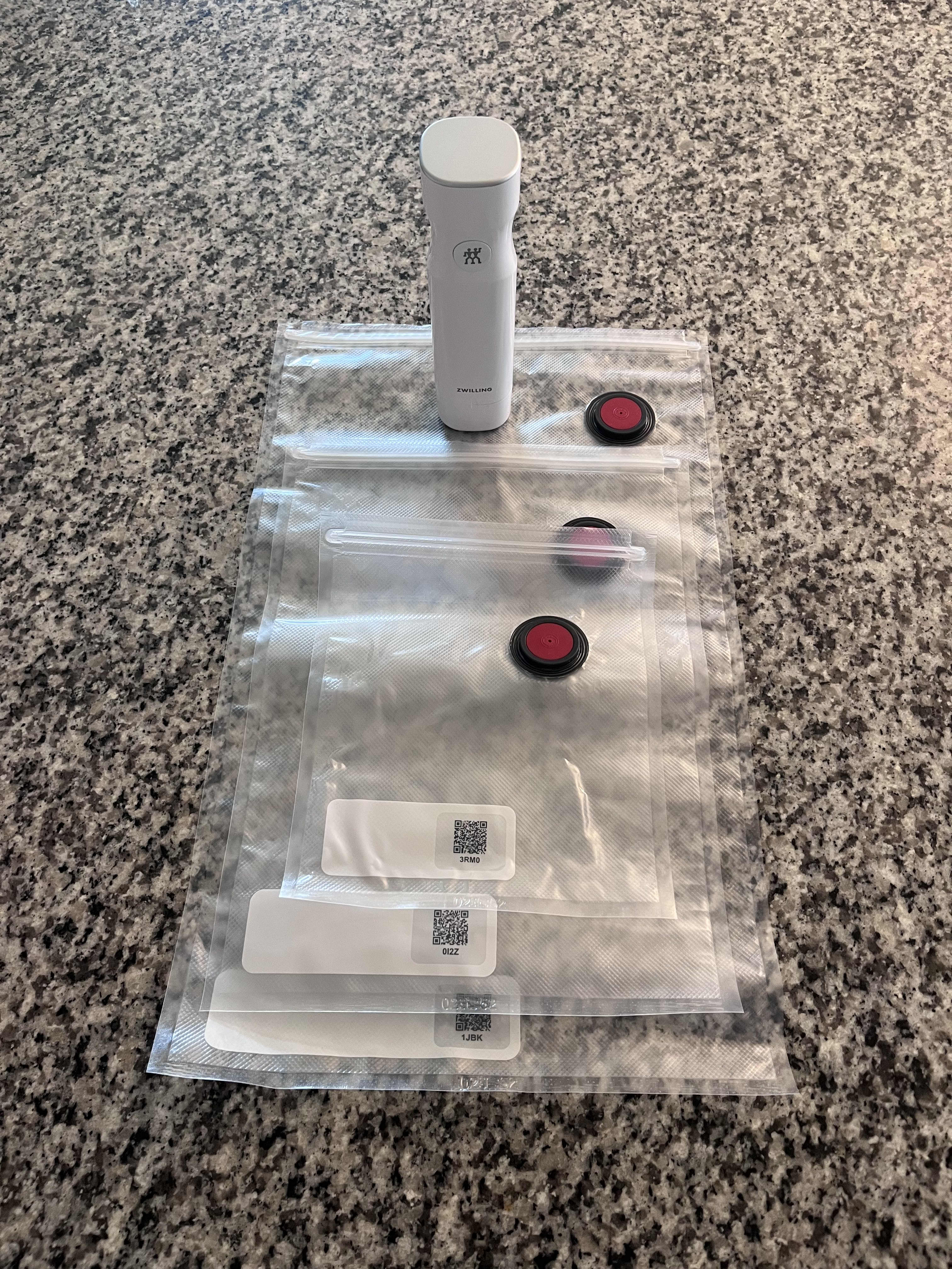 Zwilling Fresh & Save review: A great handheld vacuum sealer
