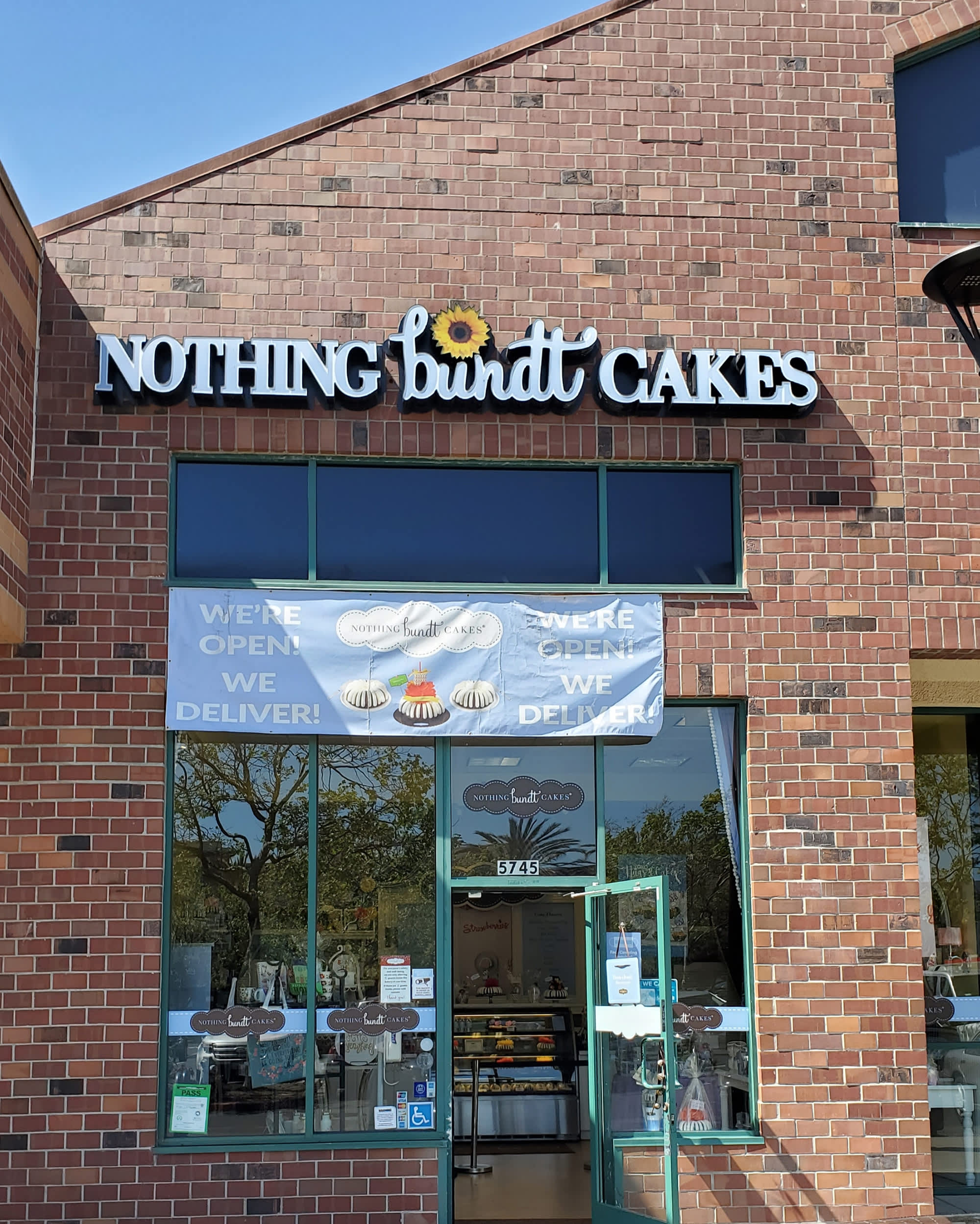 Shop Our Bundt Cake Flavors - Nothing Bundt Cakes