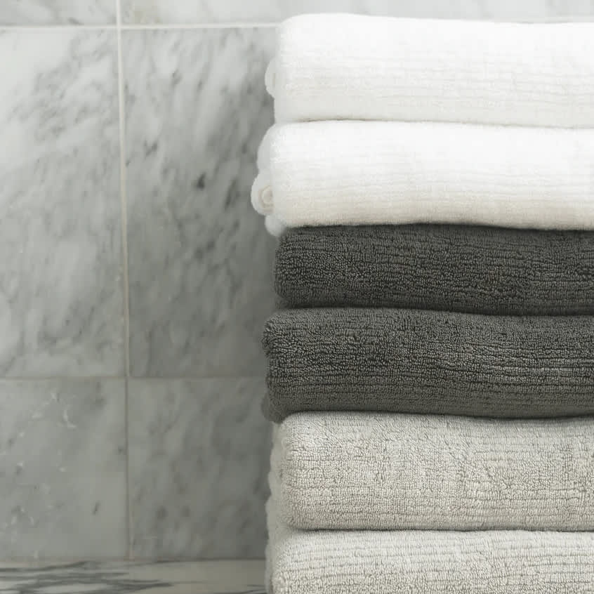 Premium Plush Bath Towels in Light Grey - Cozy Earth