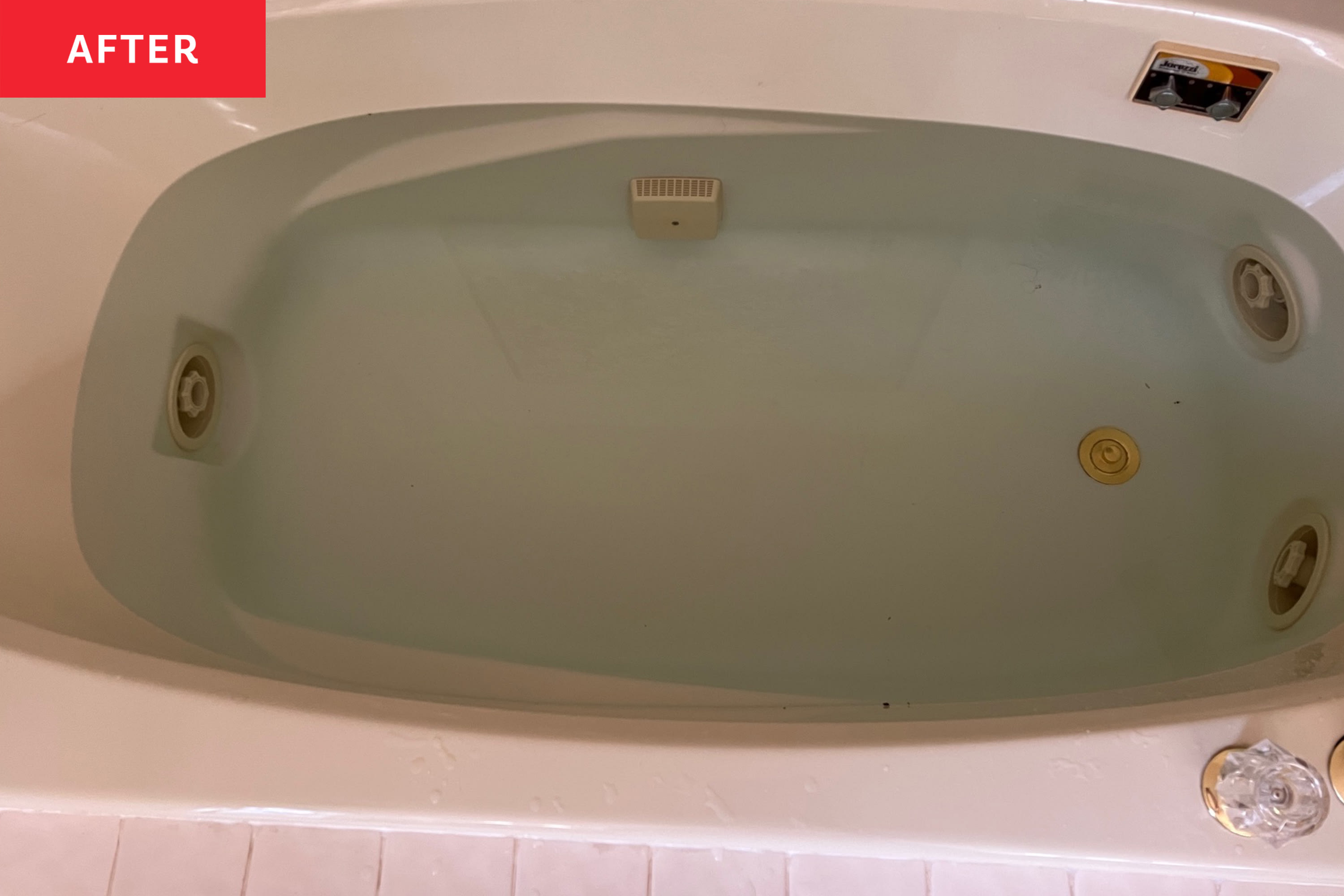 How to Clean a Jetted Tub Easily