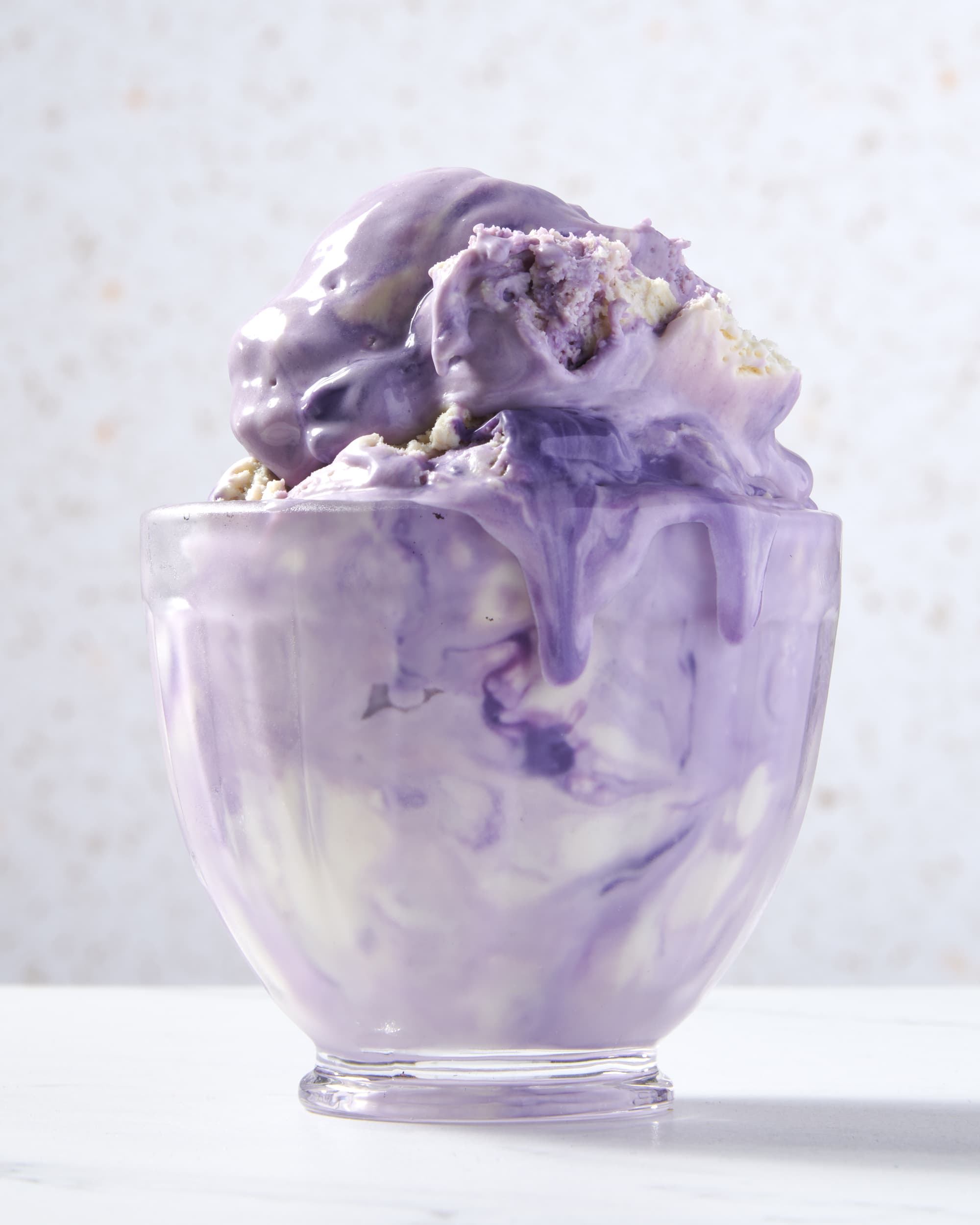 https://cdn.apartmenttherapy.info/image/upload/v1687362991/k/2023-06-ube-ice-cream/no-churn-ube-swirl-ice-cream-363.jpg