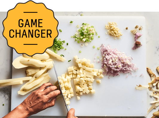 This Sleek, Super-Comfortable Chef's Knife Makes My Weeknight Meal Prep Fun