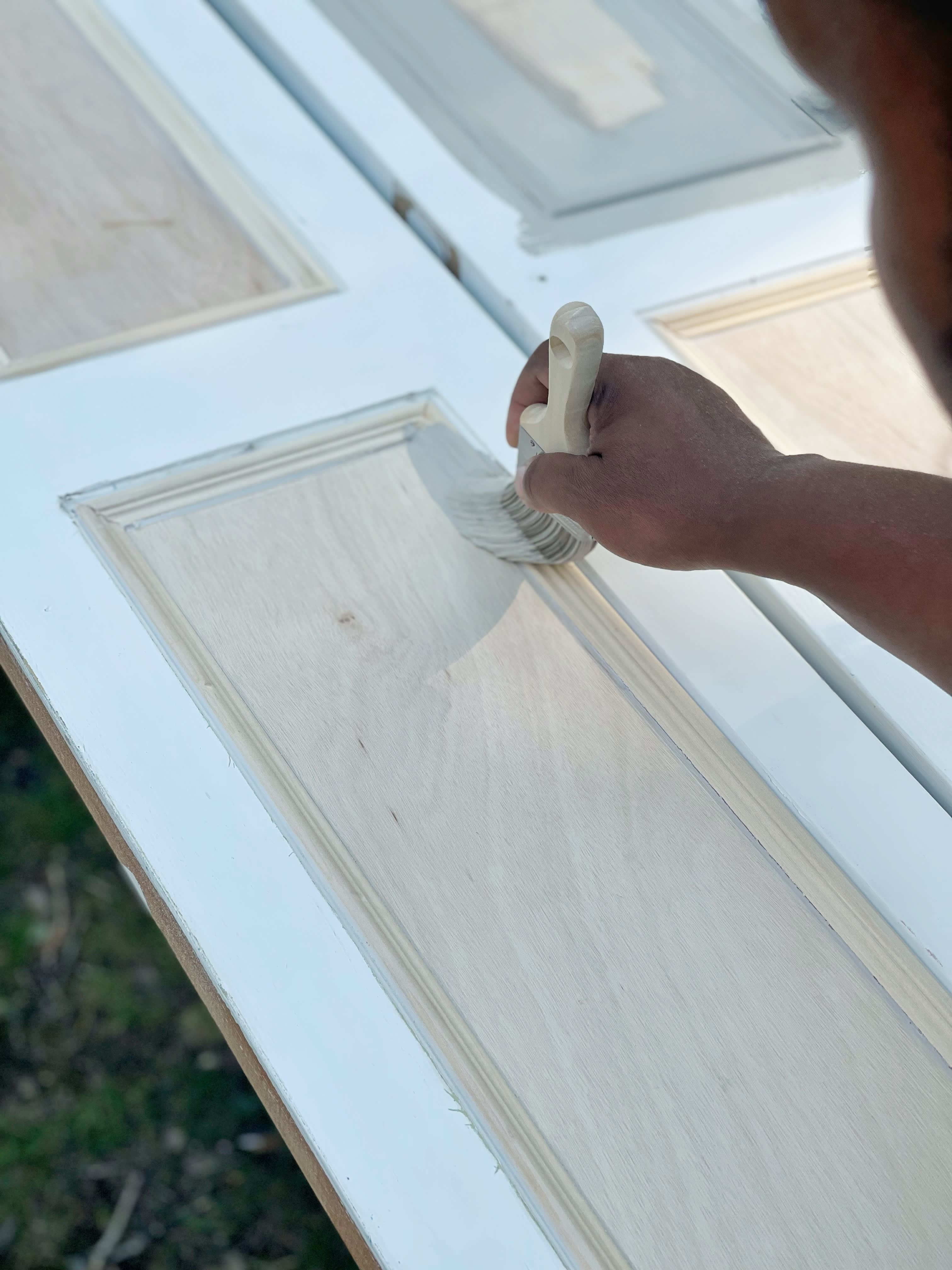 How to Upgrade Basic Bi-Fold Closet Doors - Photos & Steps | Apartment ...