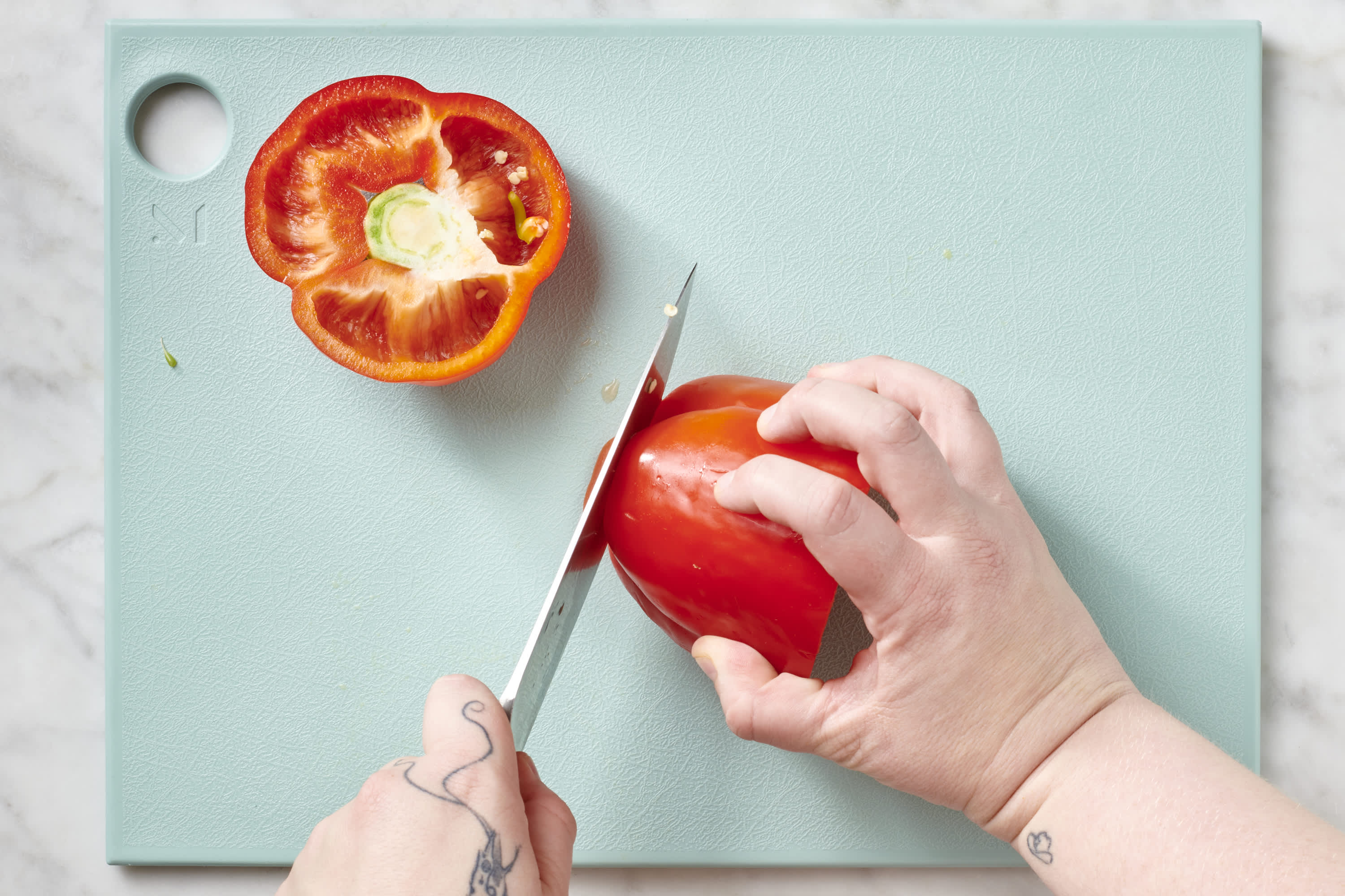 How to Cut a Bell Pepper (Step-By-Step Guide)