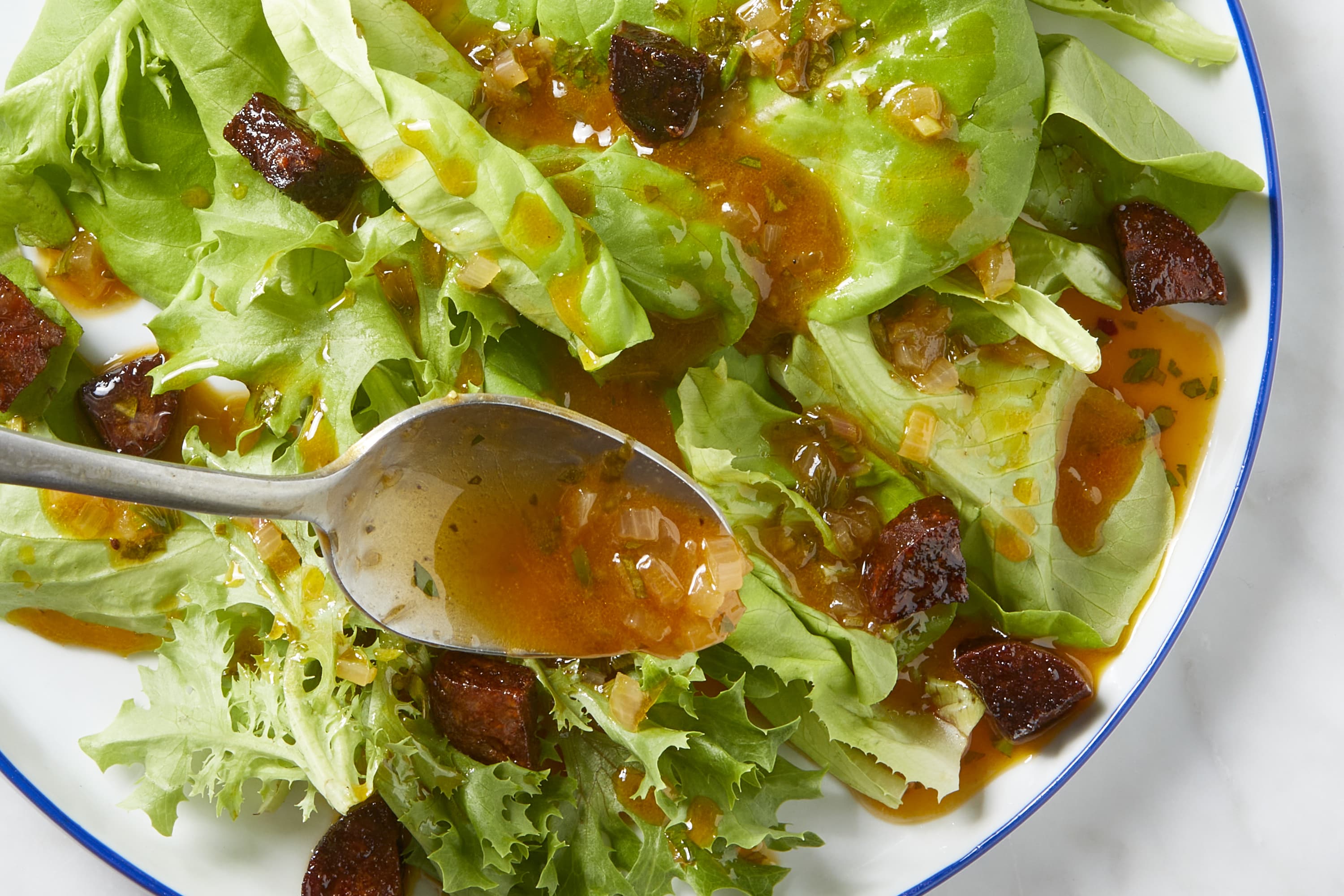 https://cdn.apartmenttherapy.info/image/upload/v1695064520/k/Photo/Recipes/2023-09-chorizo-vinaigrette/chorizo-vinaigrette-642-horizontal.jpg