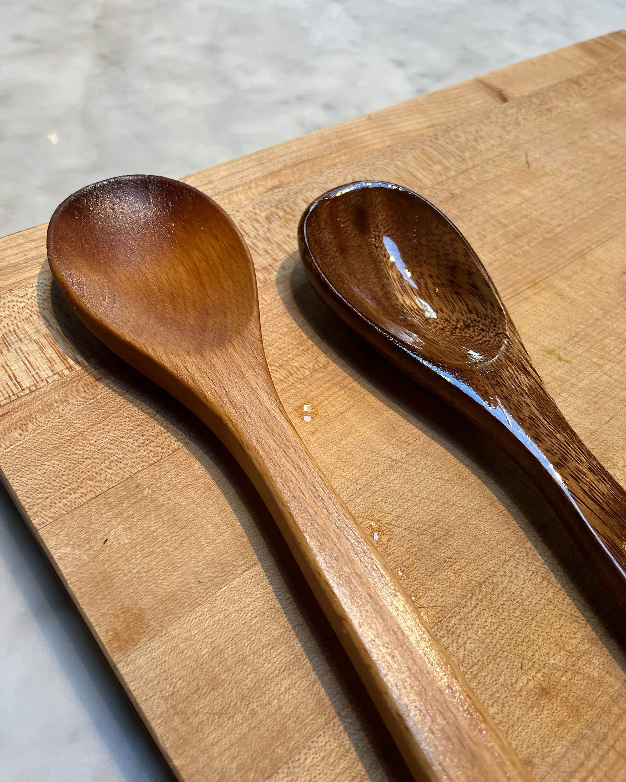 https://cdn.apartmenttherapy.info/image/upload/v1698761008/k/Edit/2023-10-atks-method-for-cleaning-wooden-spoons/atks-method-for-cleaning-wooden-spoons-3219.jpg