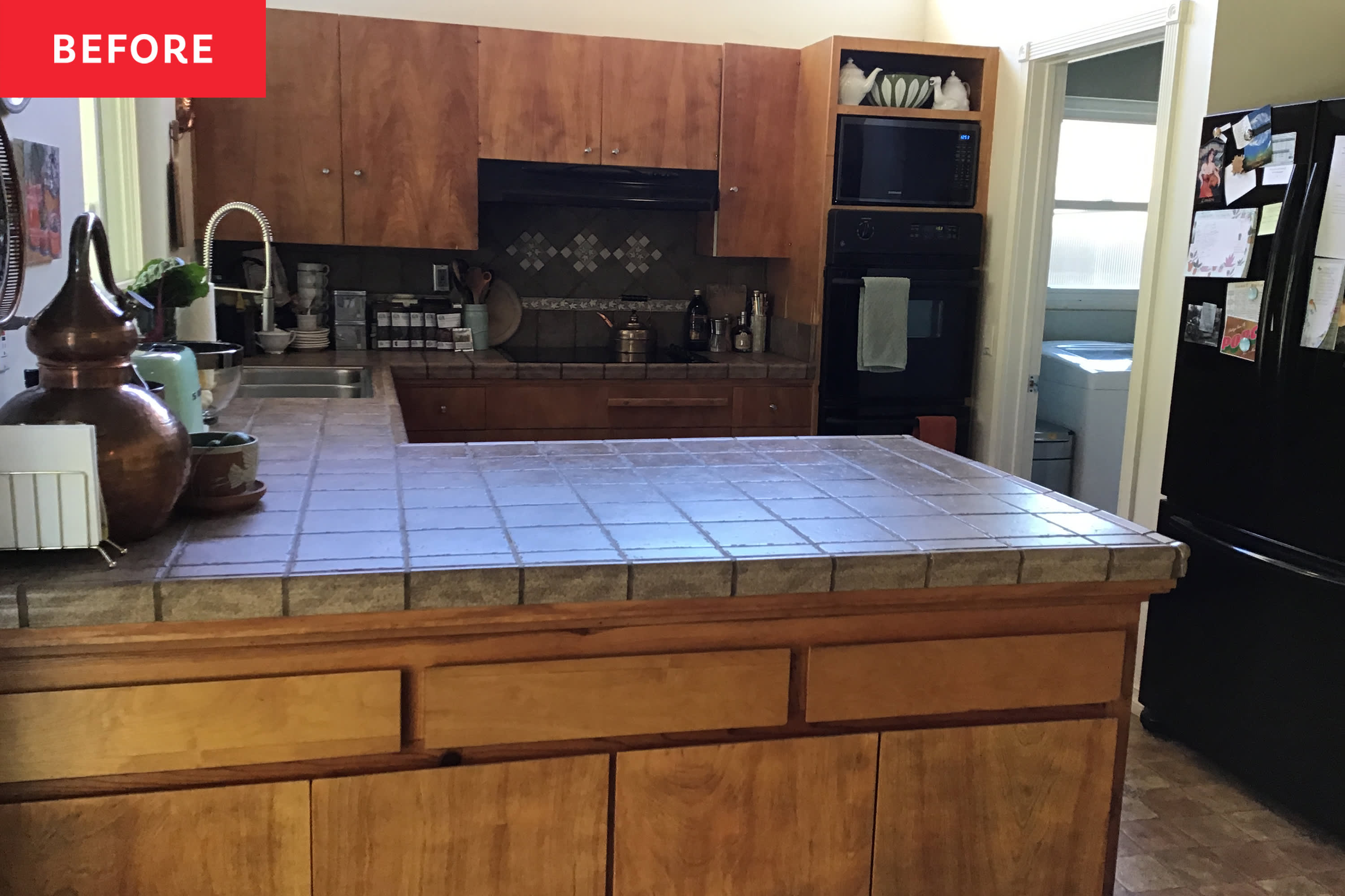 https://cdn.apartmenttherapy.info/image/upload/v1700168942/at/style/2023-12/designer-mid-century-modern-kitchen-renovation/blythe-interiors-kitchen-before-2.jpg