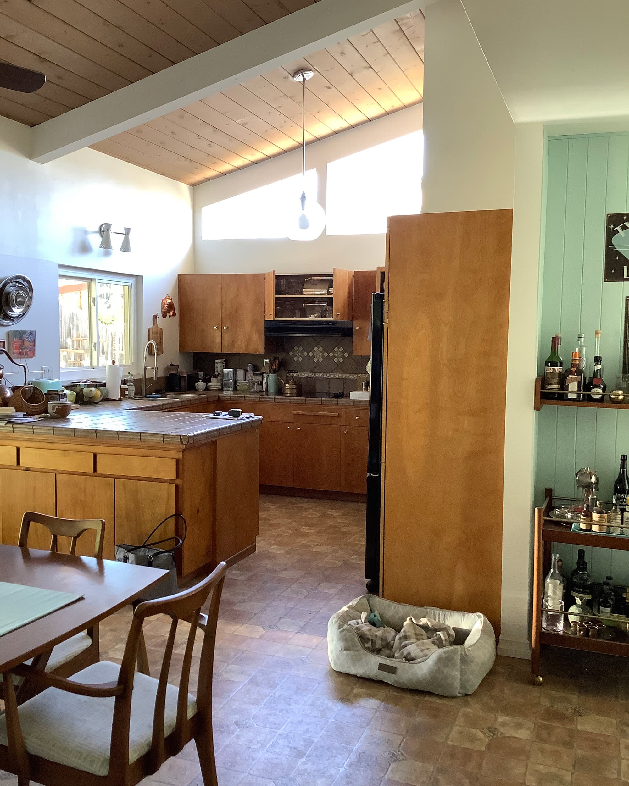 Space of the Week: This Kitchen Remodel Is Midcentury Modern Done