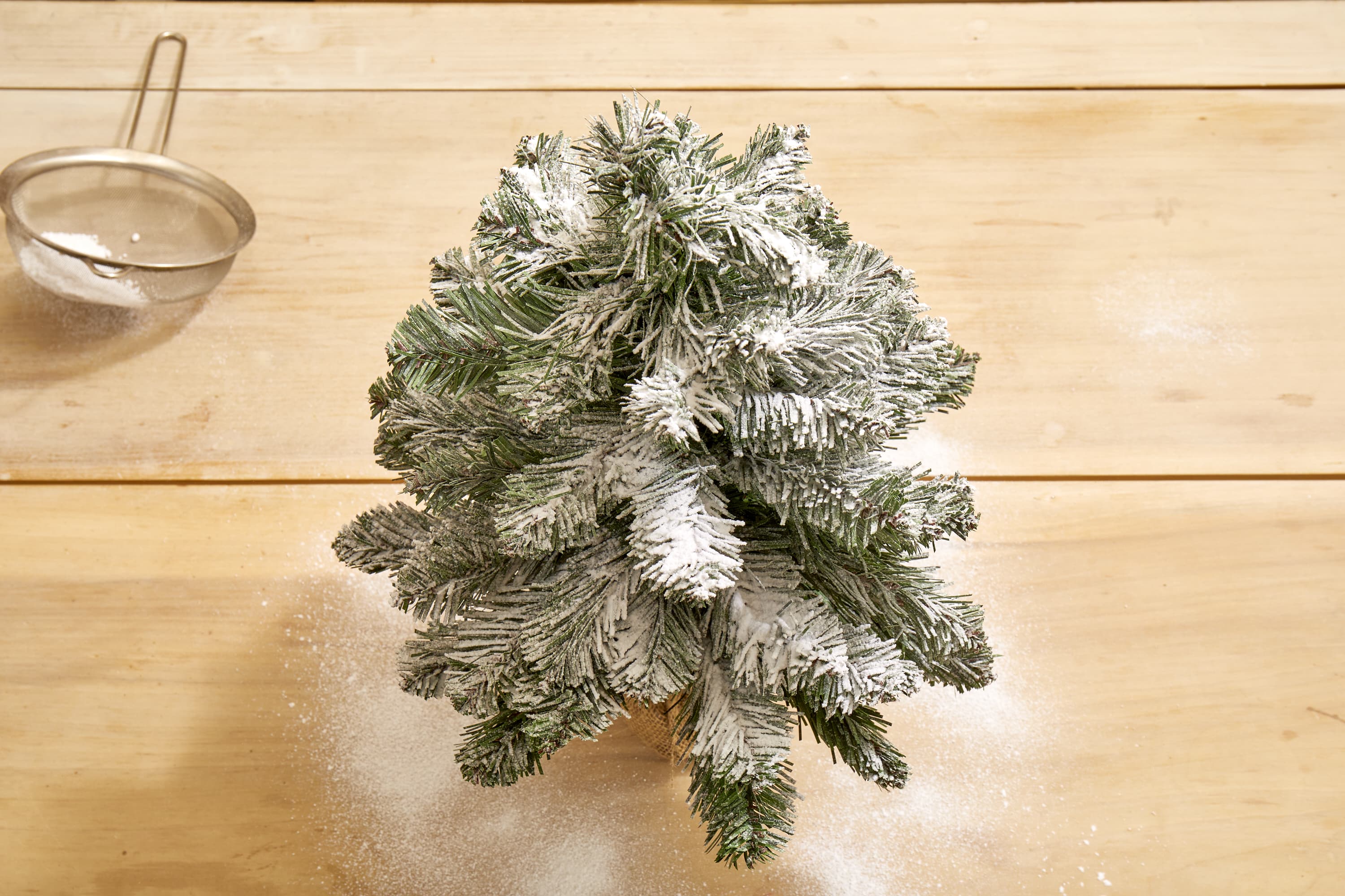 The Ultimate DIY Guide to Professional Christmas Tree Flocking