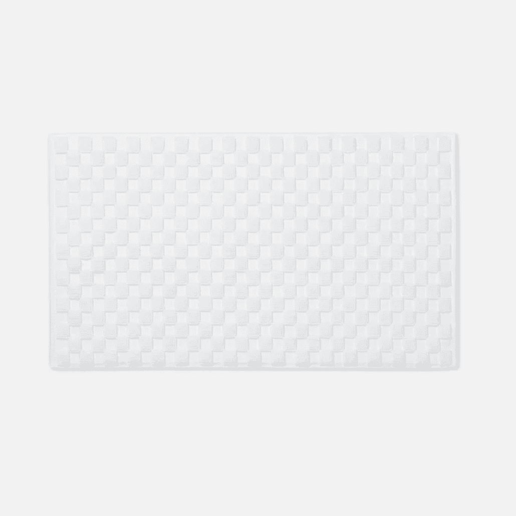 https://cdn.apartmenttherapy.info/image/upload/v1701804287/gen-workflow/product-database/Brooklinen-Checkered-Bath-Mat-White.png