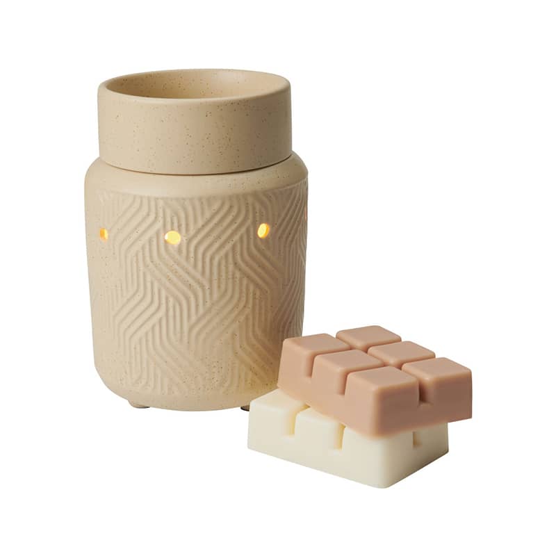 https://cdn.apartmenttherapy.info/image/upload/v1701810860/k/Edit/2023-12-aldi-finds-holiday-gem/huntington-home-candle-wax-warmer-set.jpg